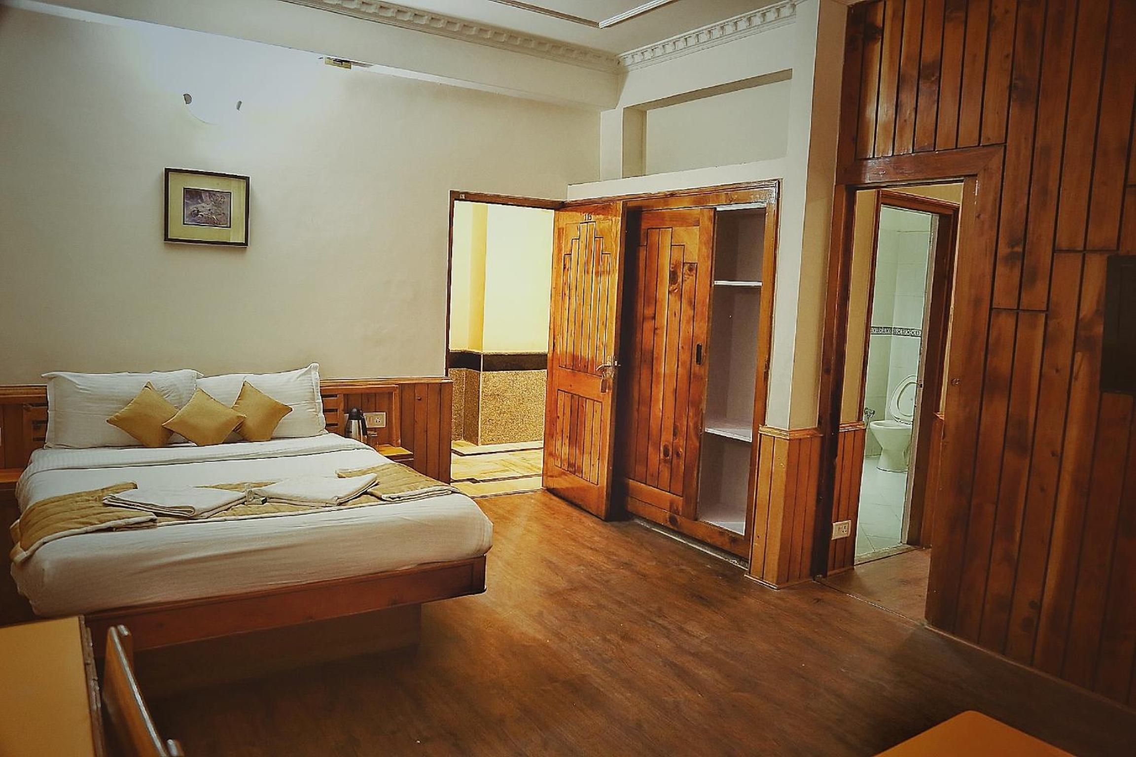 Deluxe Double Room - Photo 3