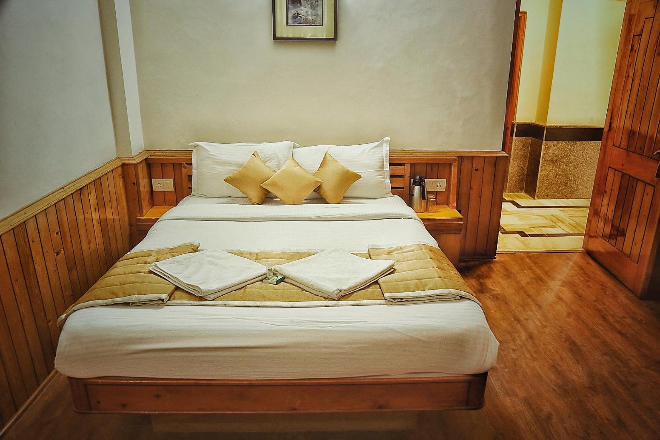 Deluxe Double Room - Photo 2