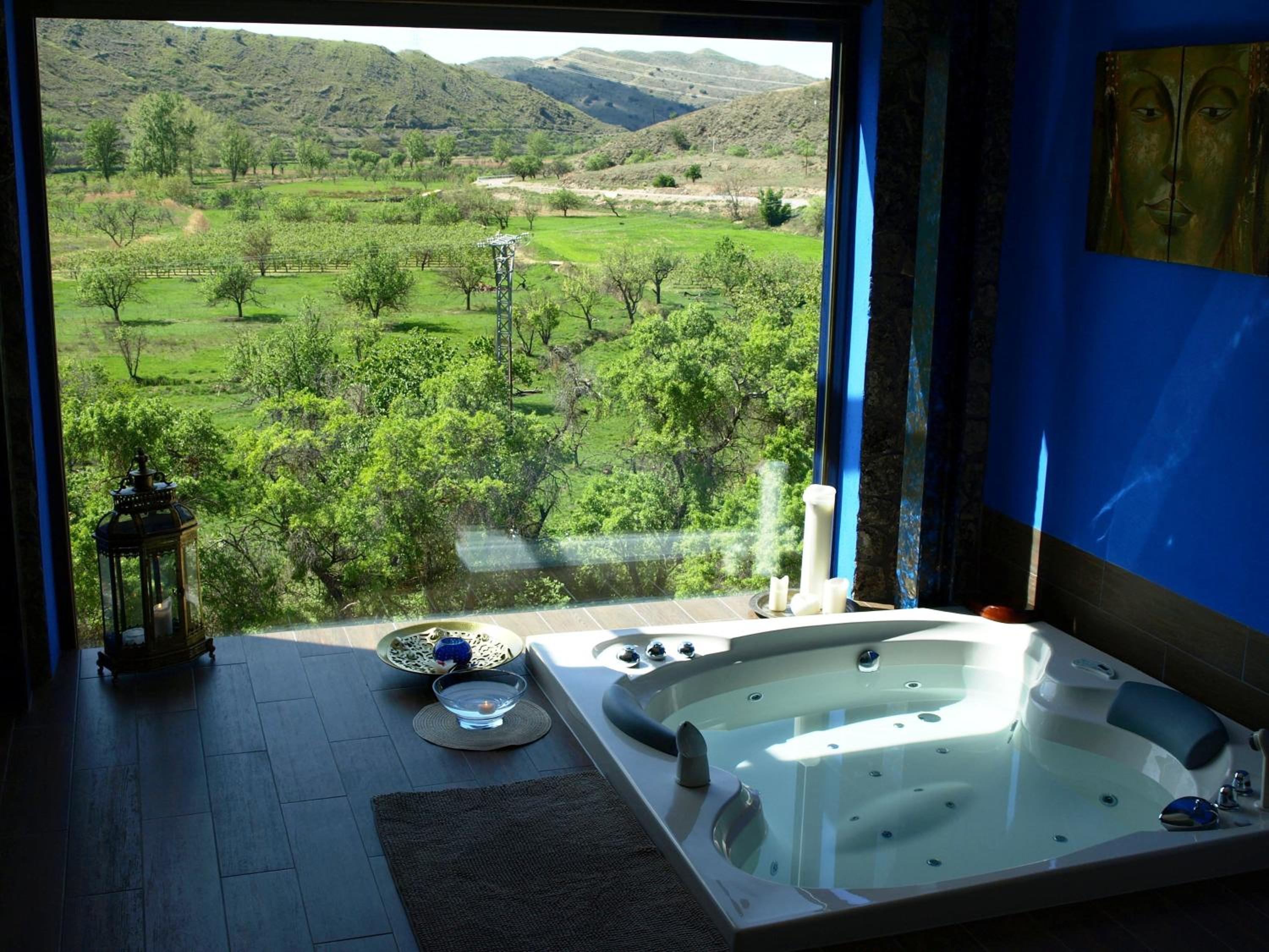 Two-Bedroom House (2-6 Adults) - Photo 249