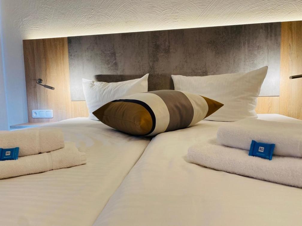 Double Room - Photo 5