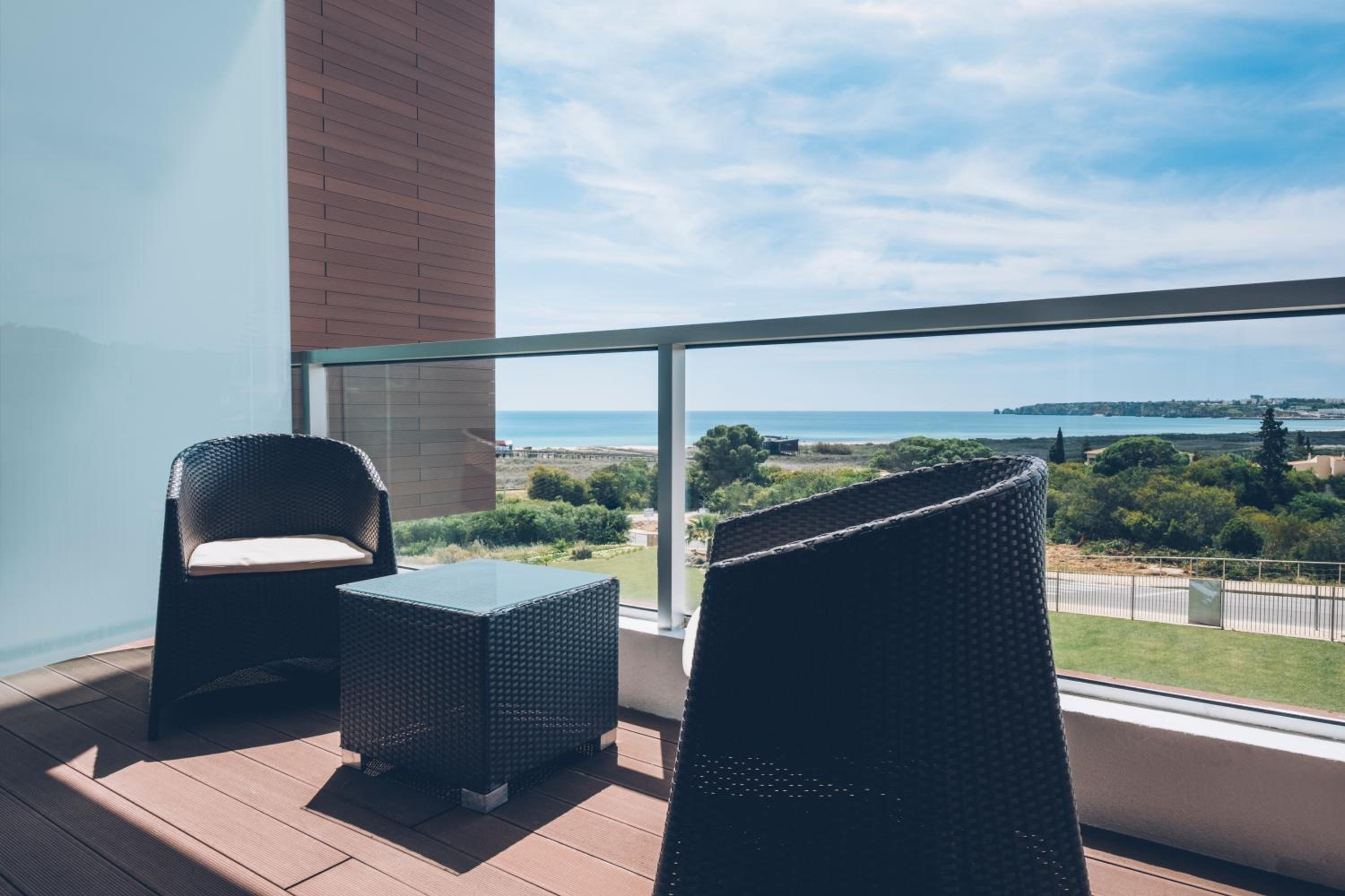 Double Sea View with Priority Location - Photo 2