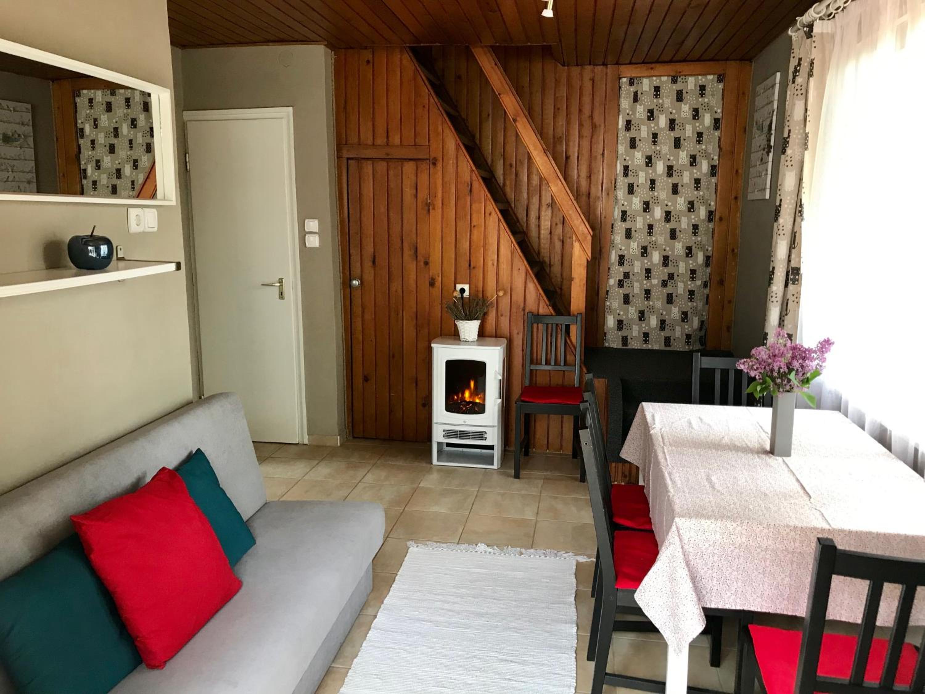 Two-Bedroom House photo 2