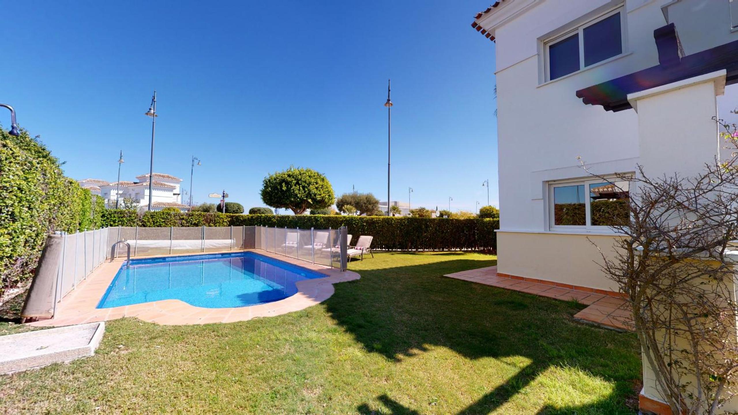 Three-Bedroom Villa photo 2