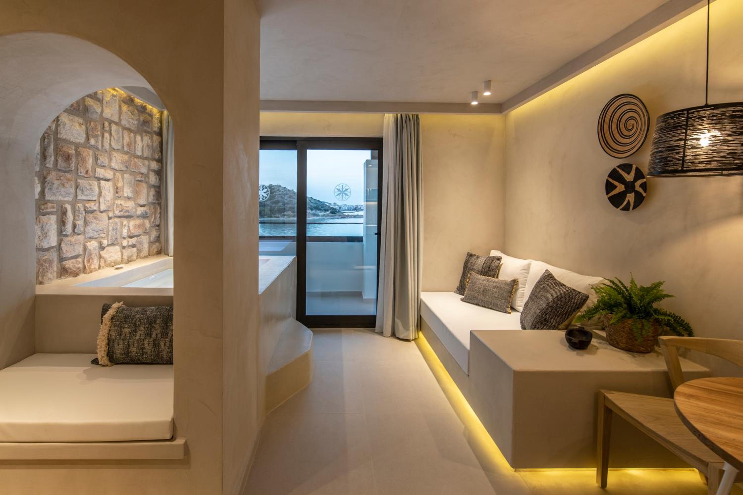 Suite with Sea View and Spa Bath photo 3