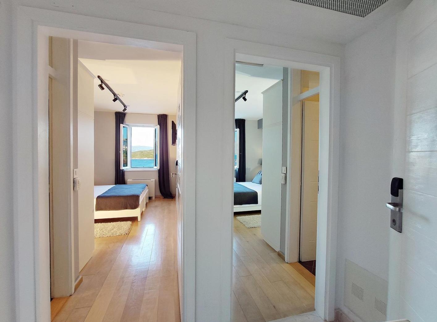 Family Room (4 Adults)