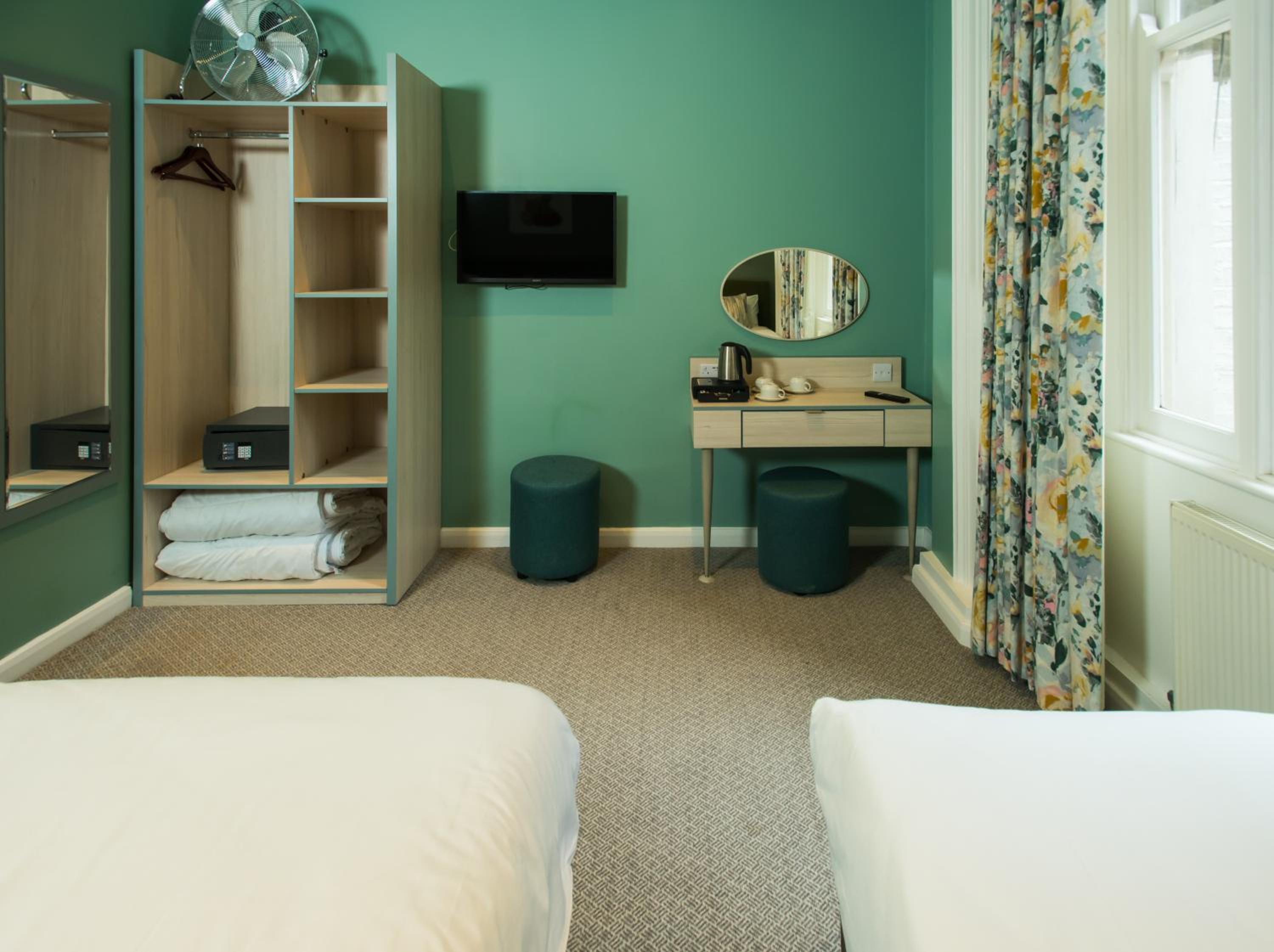 Double Room with Private Bathroom photo 3