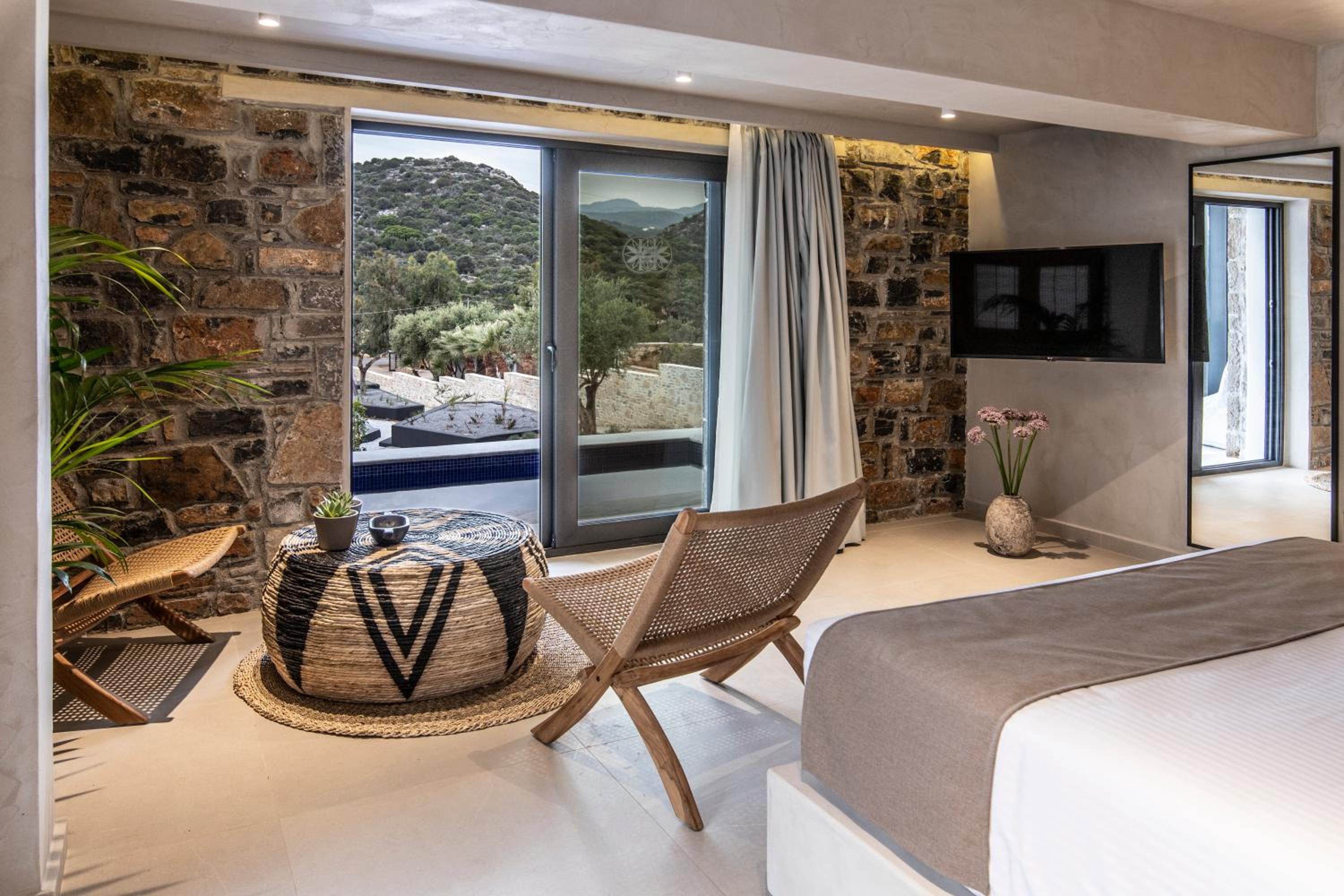 Privilege Suite with Private Pool photo 3