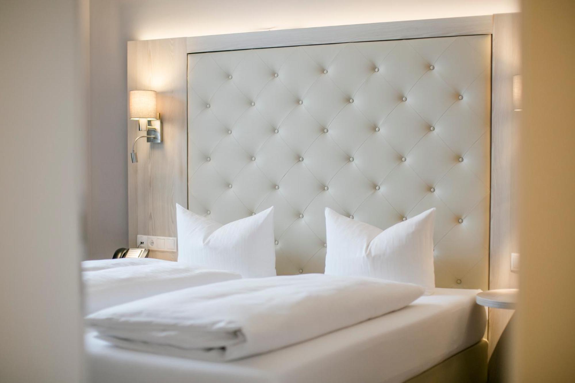 Comfort Room - Photo 1