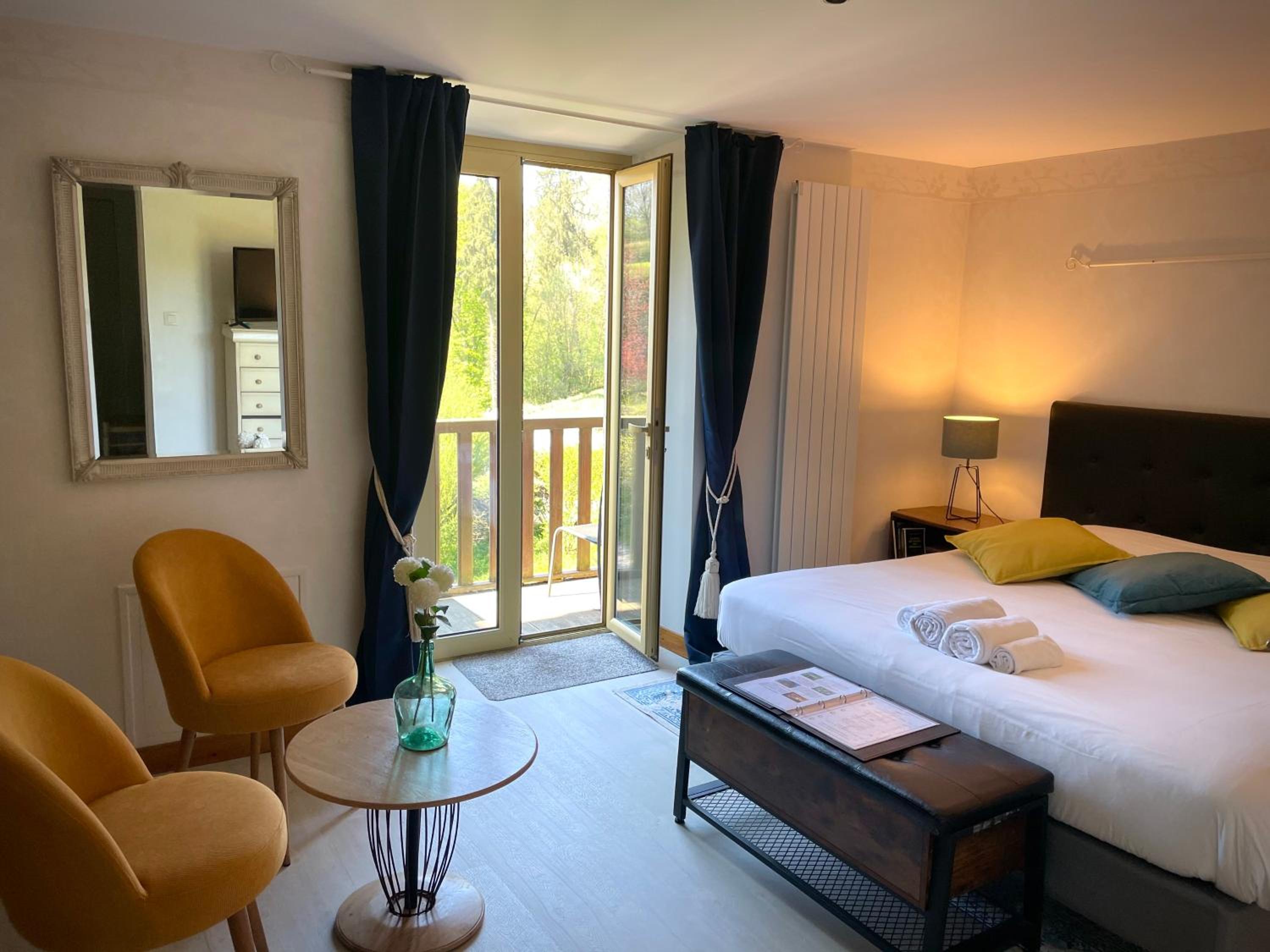 Deluxe Double Room photo 2