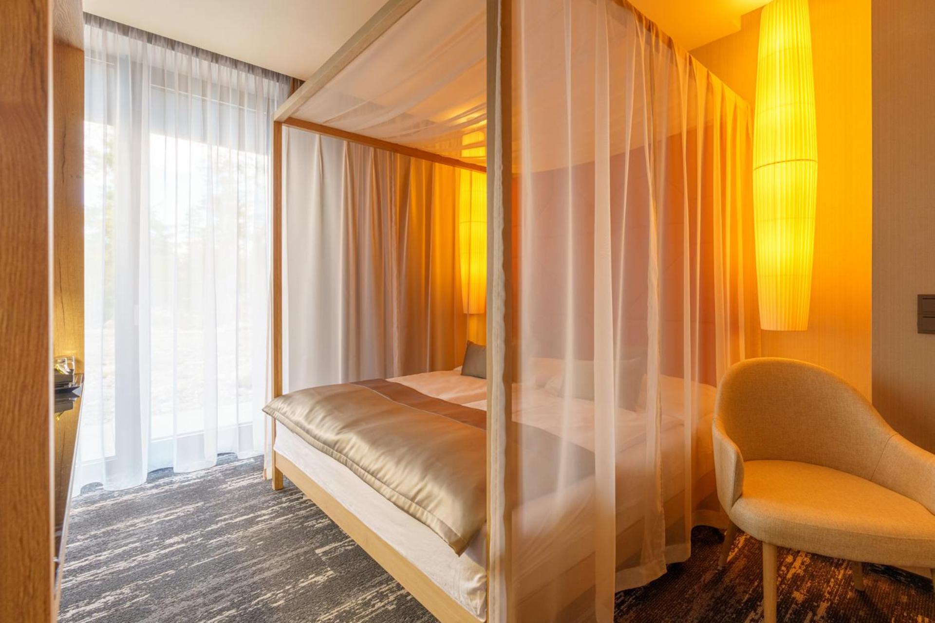 Honeymoon Room photo 1