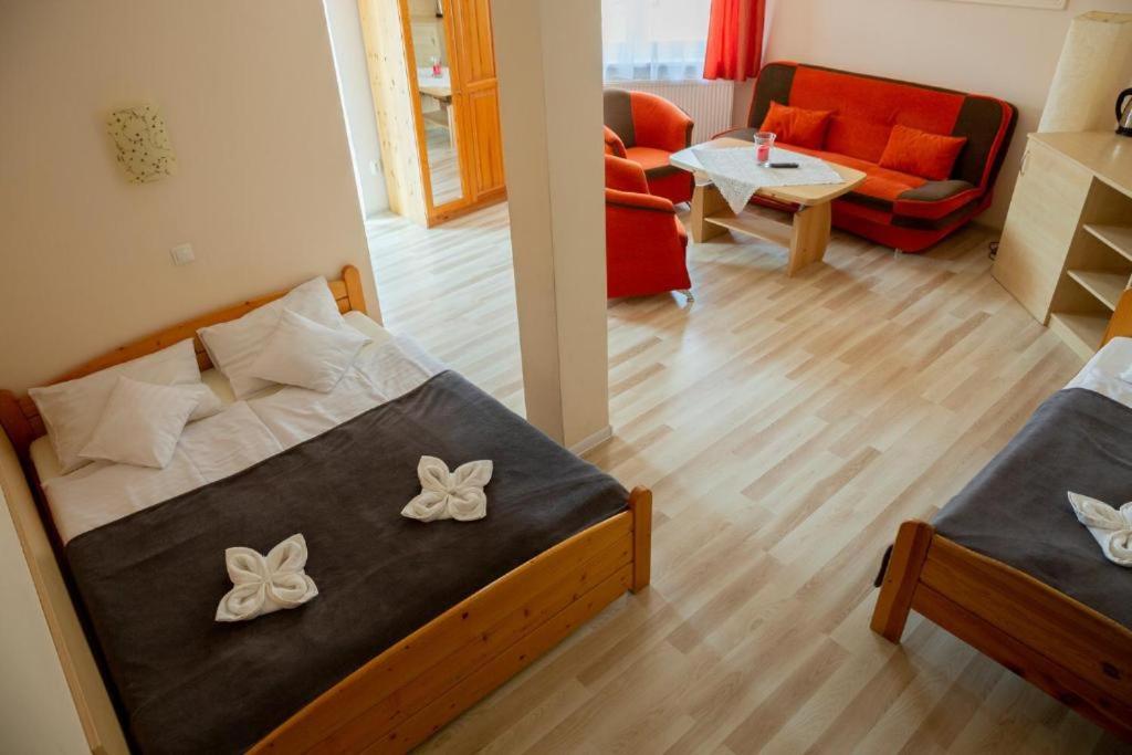 Deluxe Triple Room photo 1