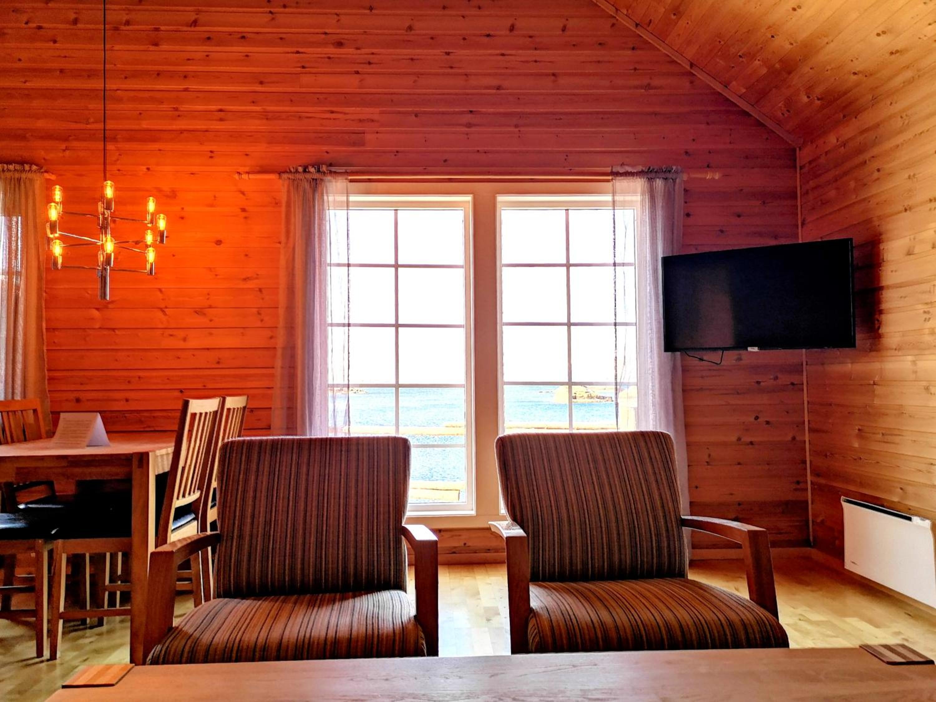 Three-Bedroom House photo 2
