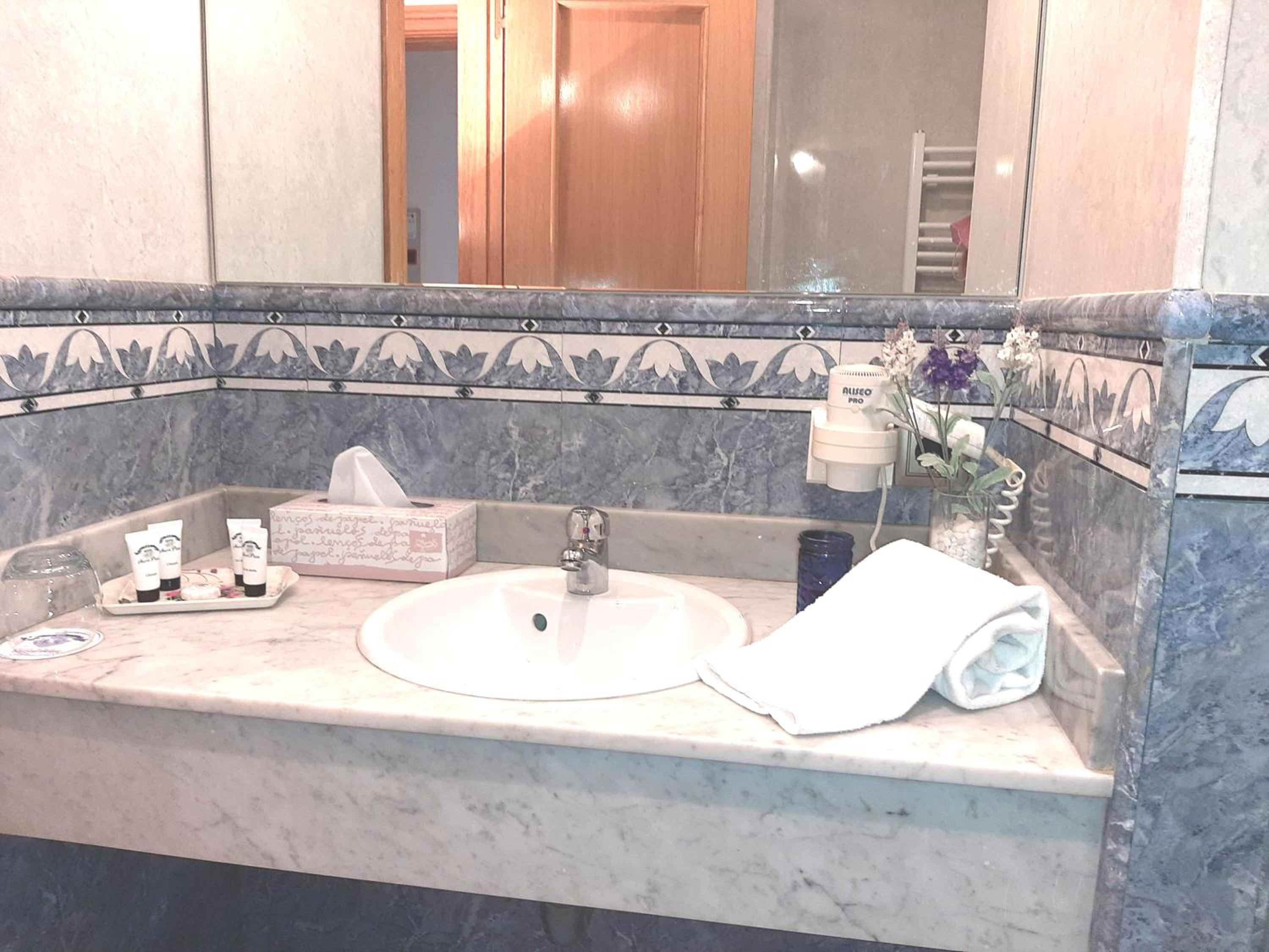 Double or Twin Room photo 3