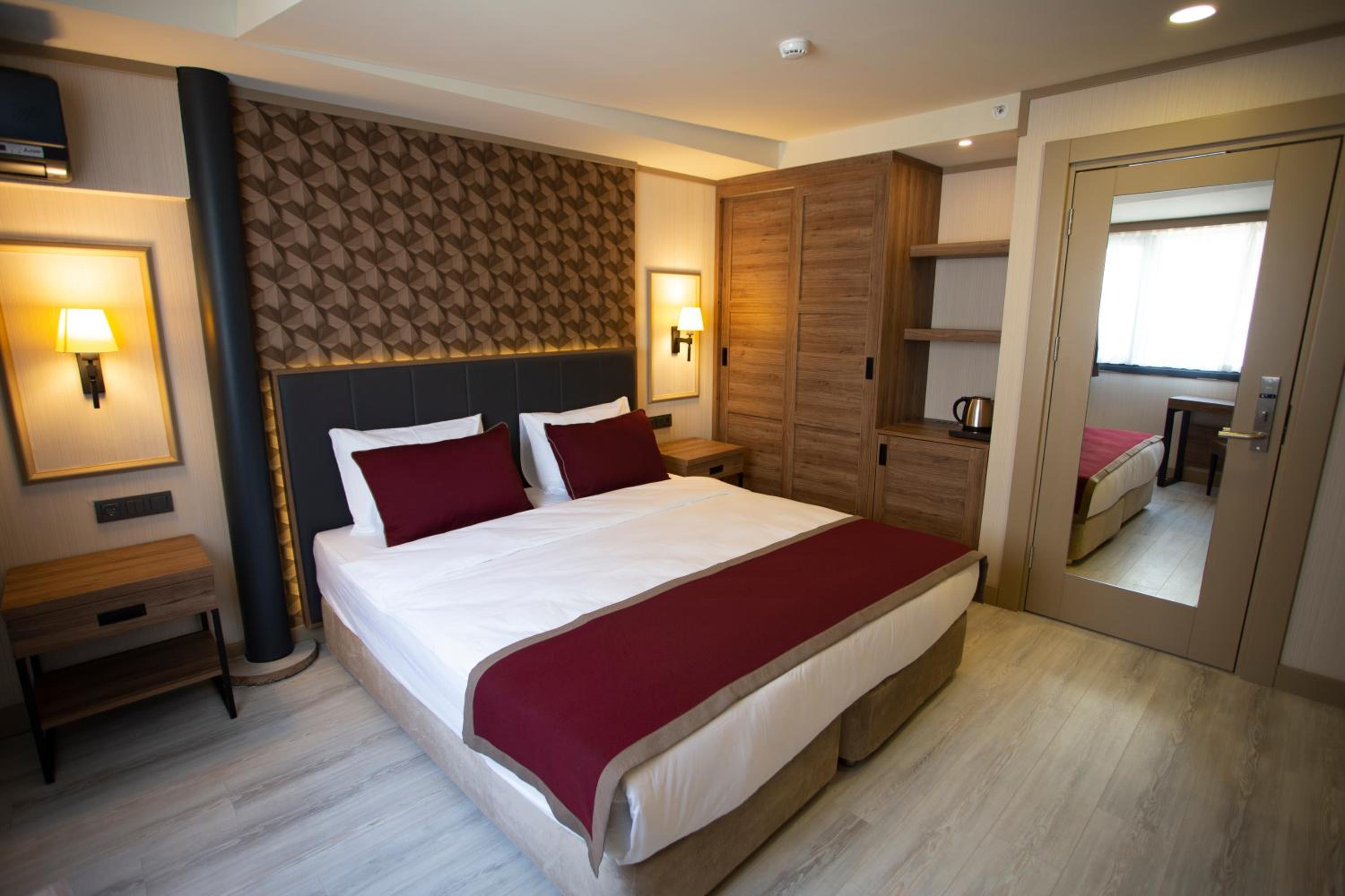 Superior Double or Twin Room photo 1