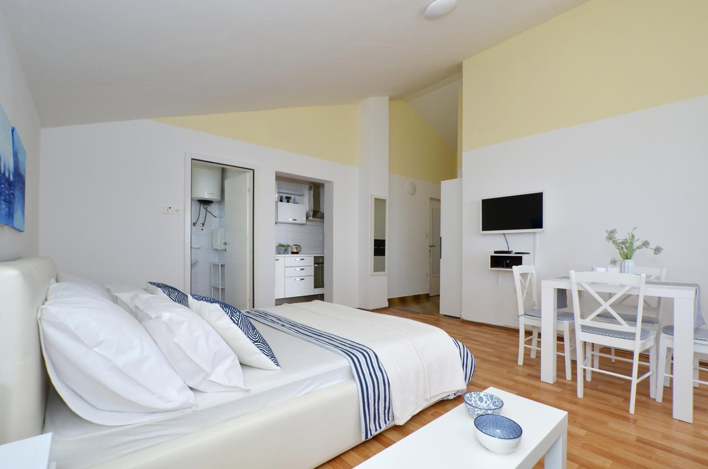 Studio Apartment with Sea View