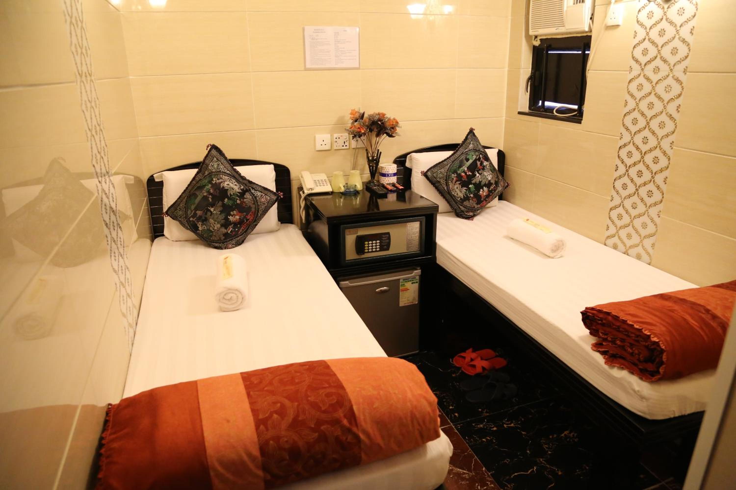 Twin Room