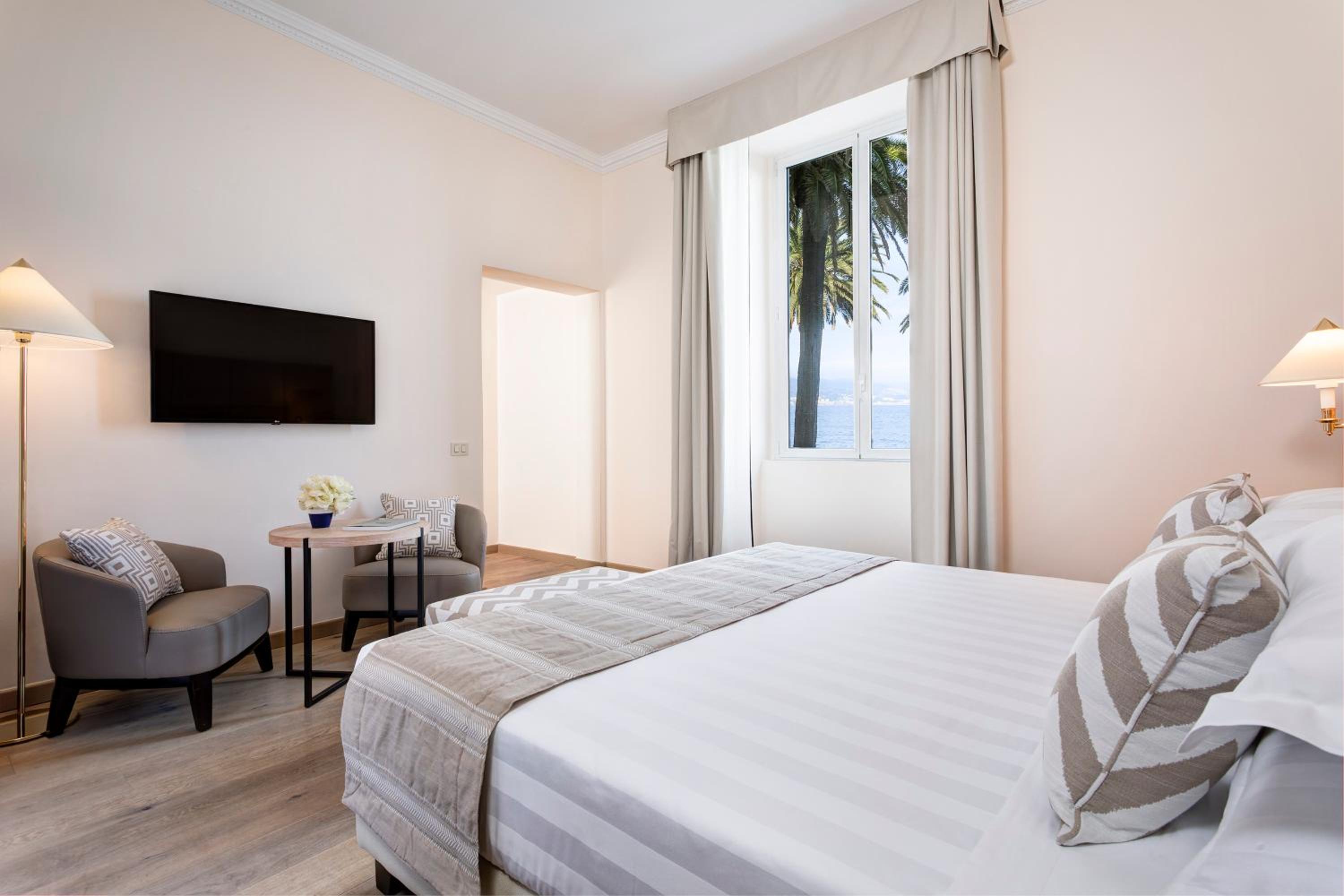 Superior Double or Twin Room with Sea View - Photo 5
