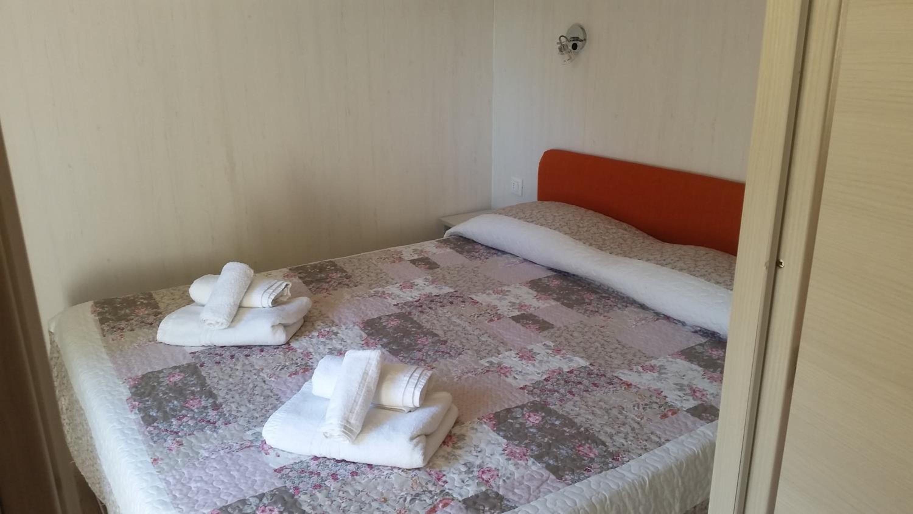 Mobile Home 4 People