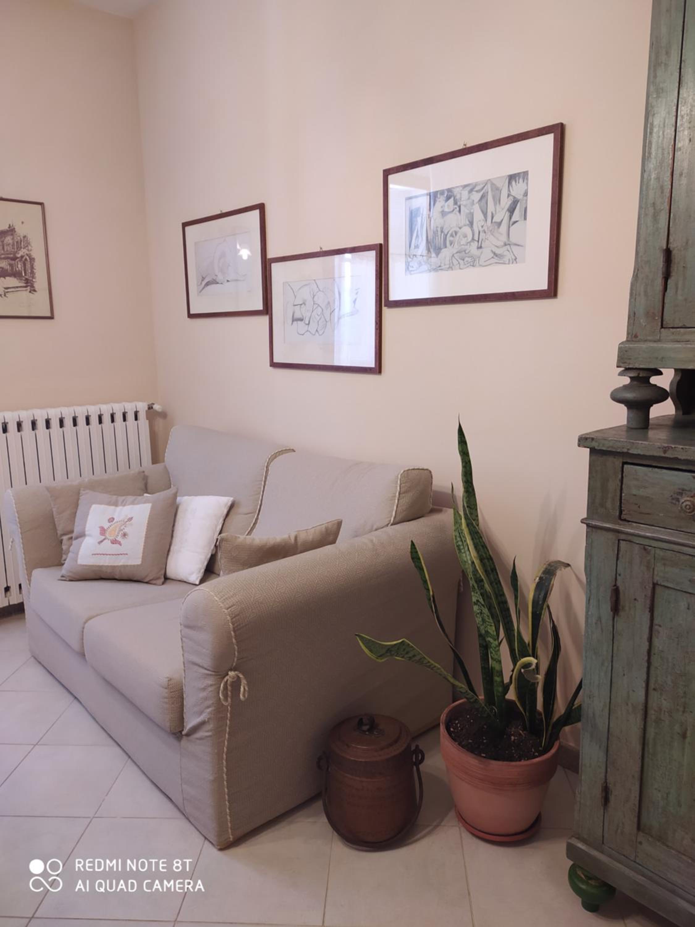Apartment with Terrace - Photo 11