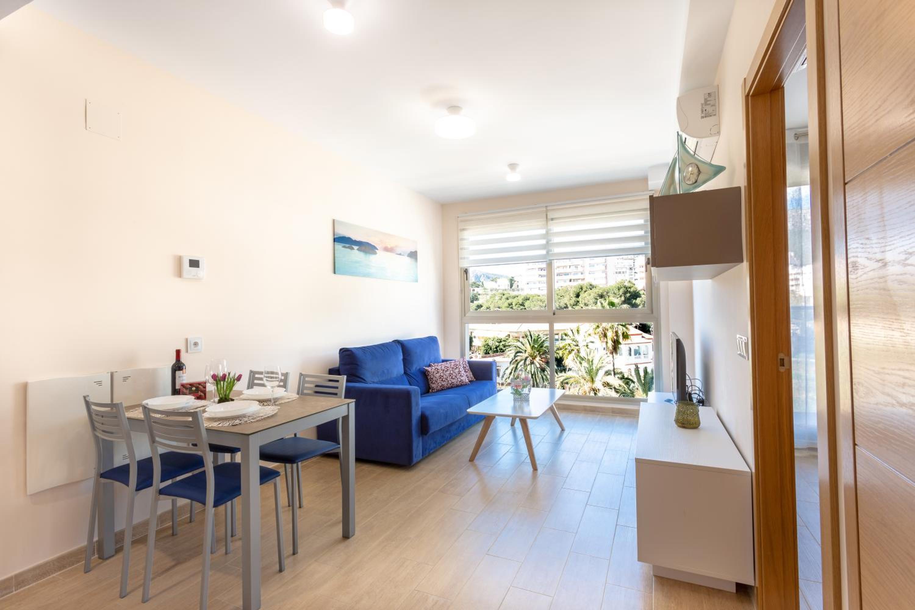 One-Bedroom Apartment - Photo 3