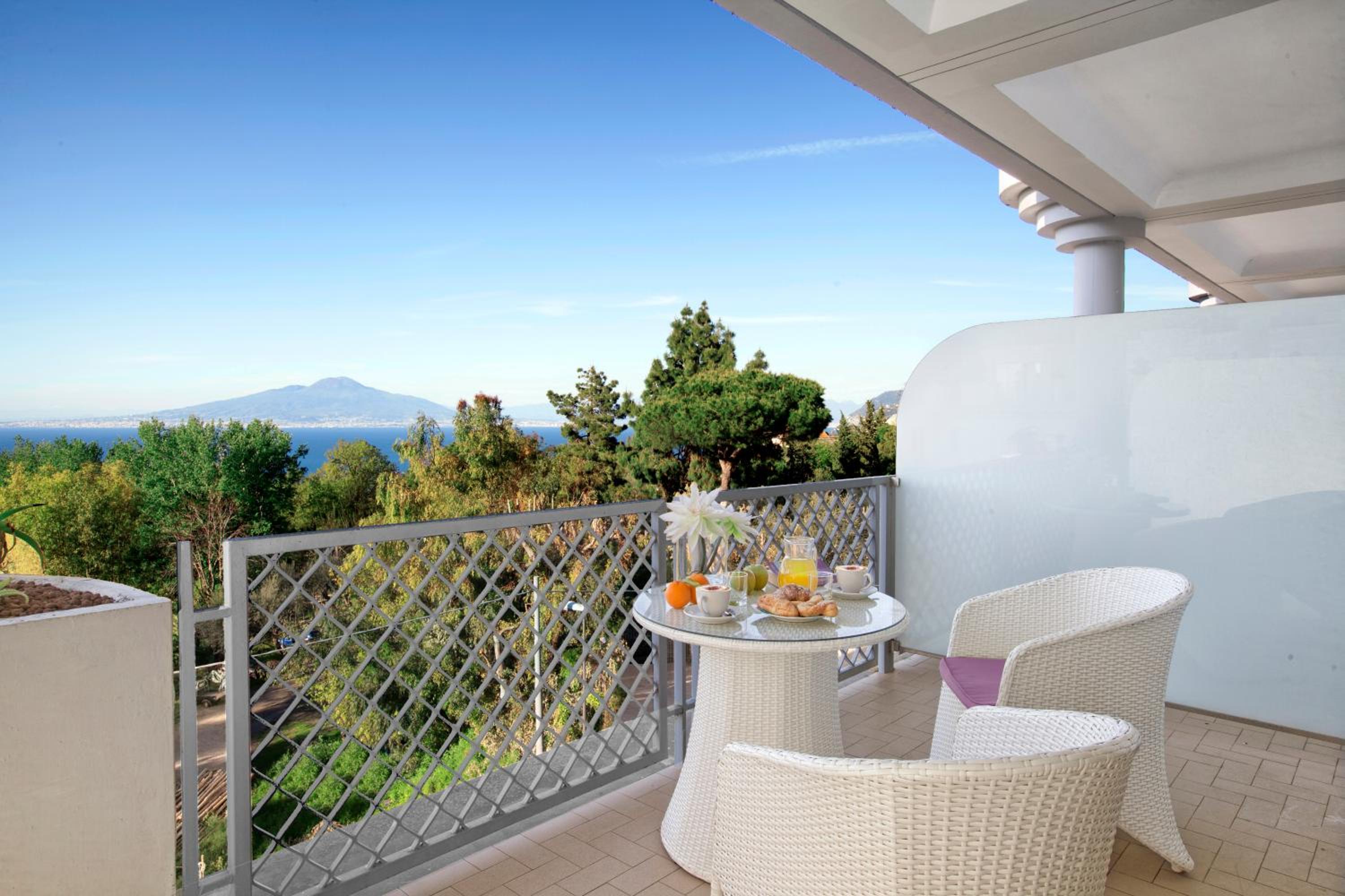 Double Or Twin Room With Balcony And Sea View