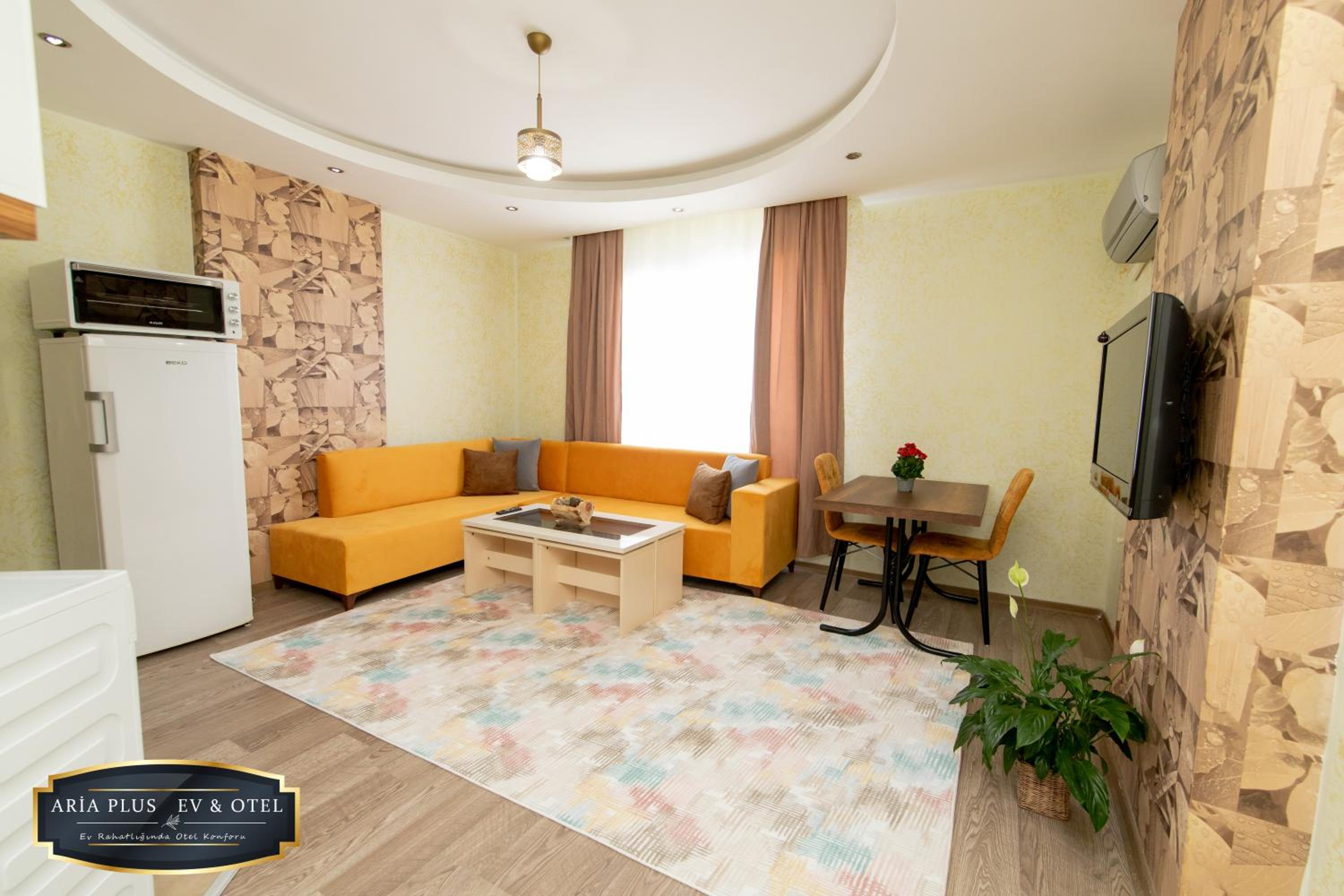 Large Double Room photo 1