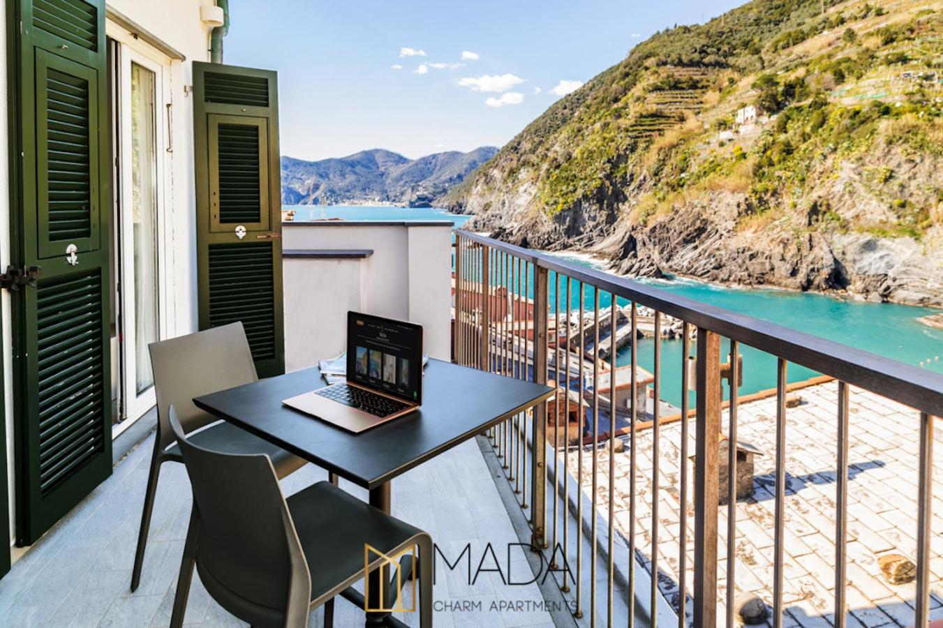 Apartment with Sea View - Photo 9