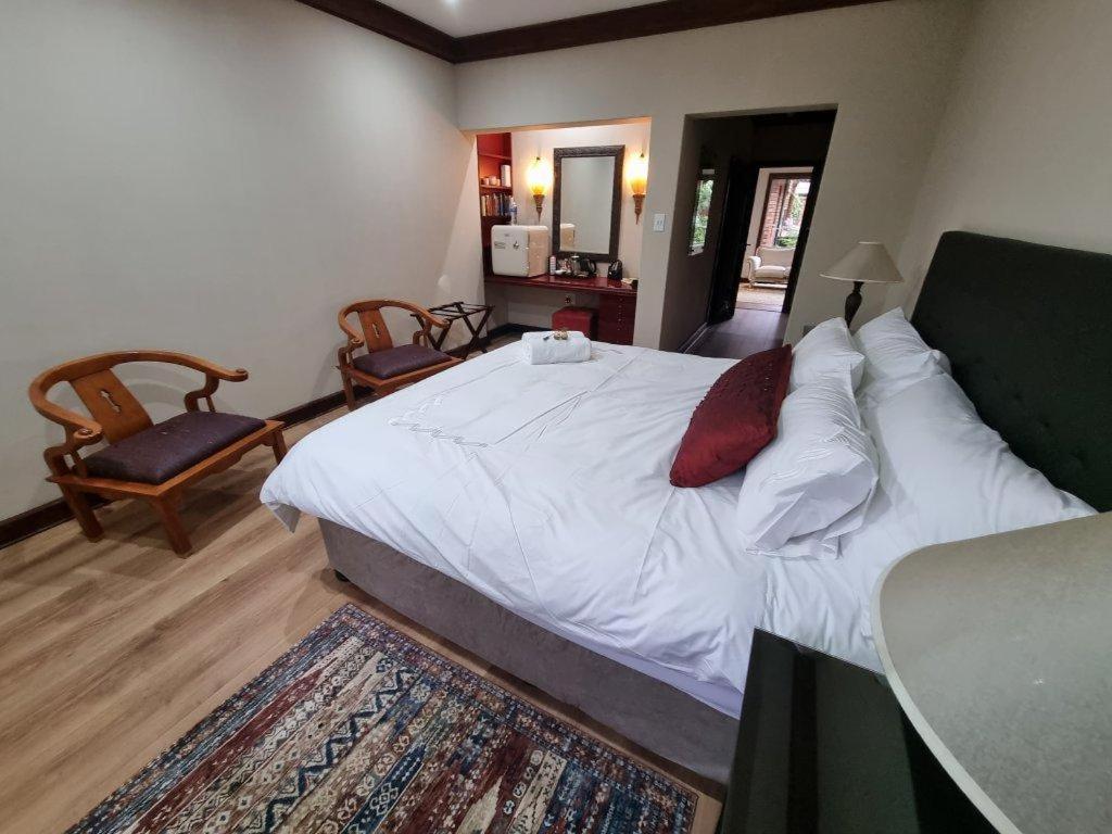 Luxury King Room photo 2
