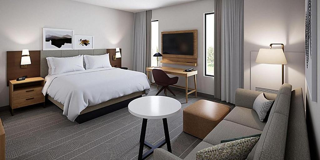 One-Bedroom King Suite - Photo 2