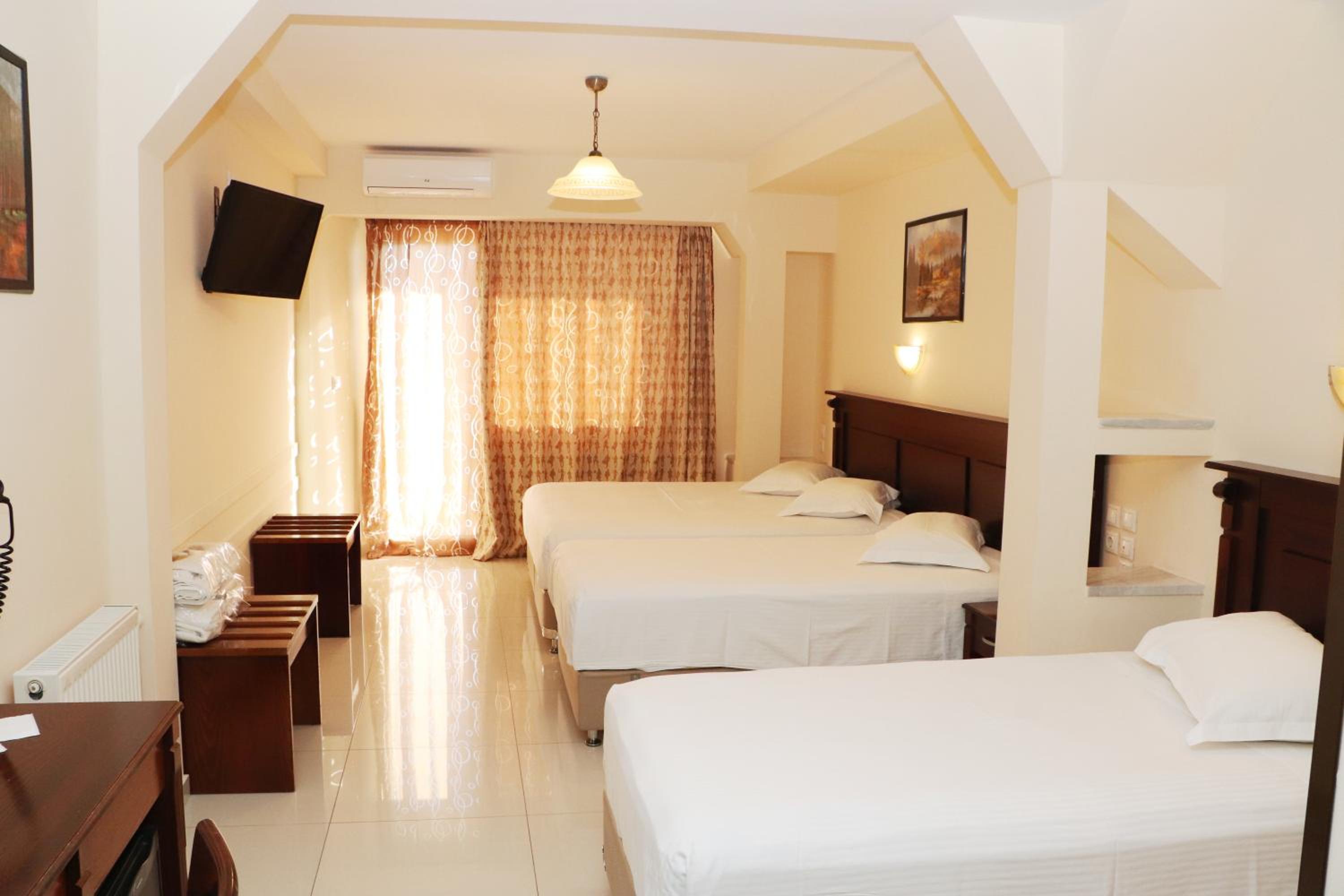 Quadruple Room photo 2