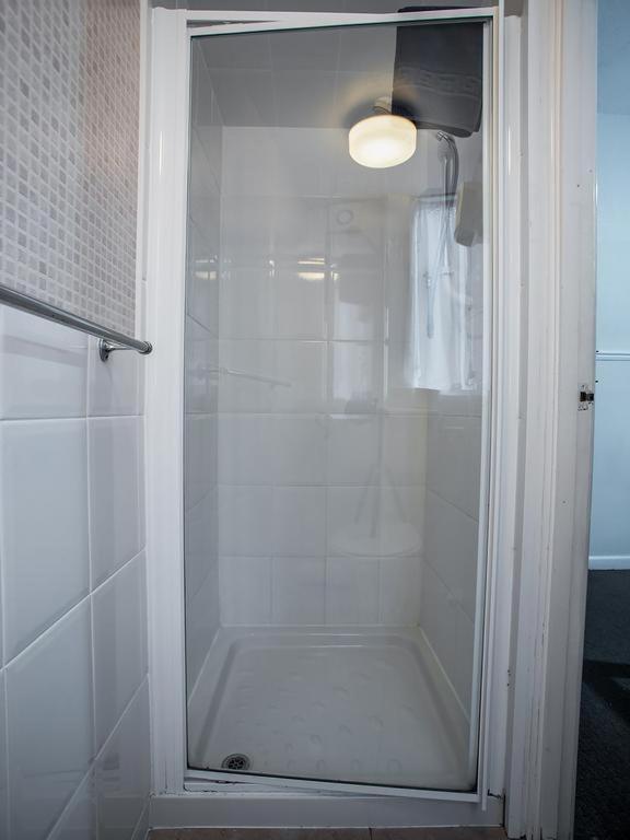 Double Room With Shared Bathroom photo 3