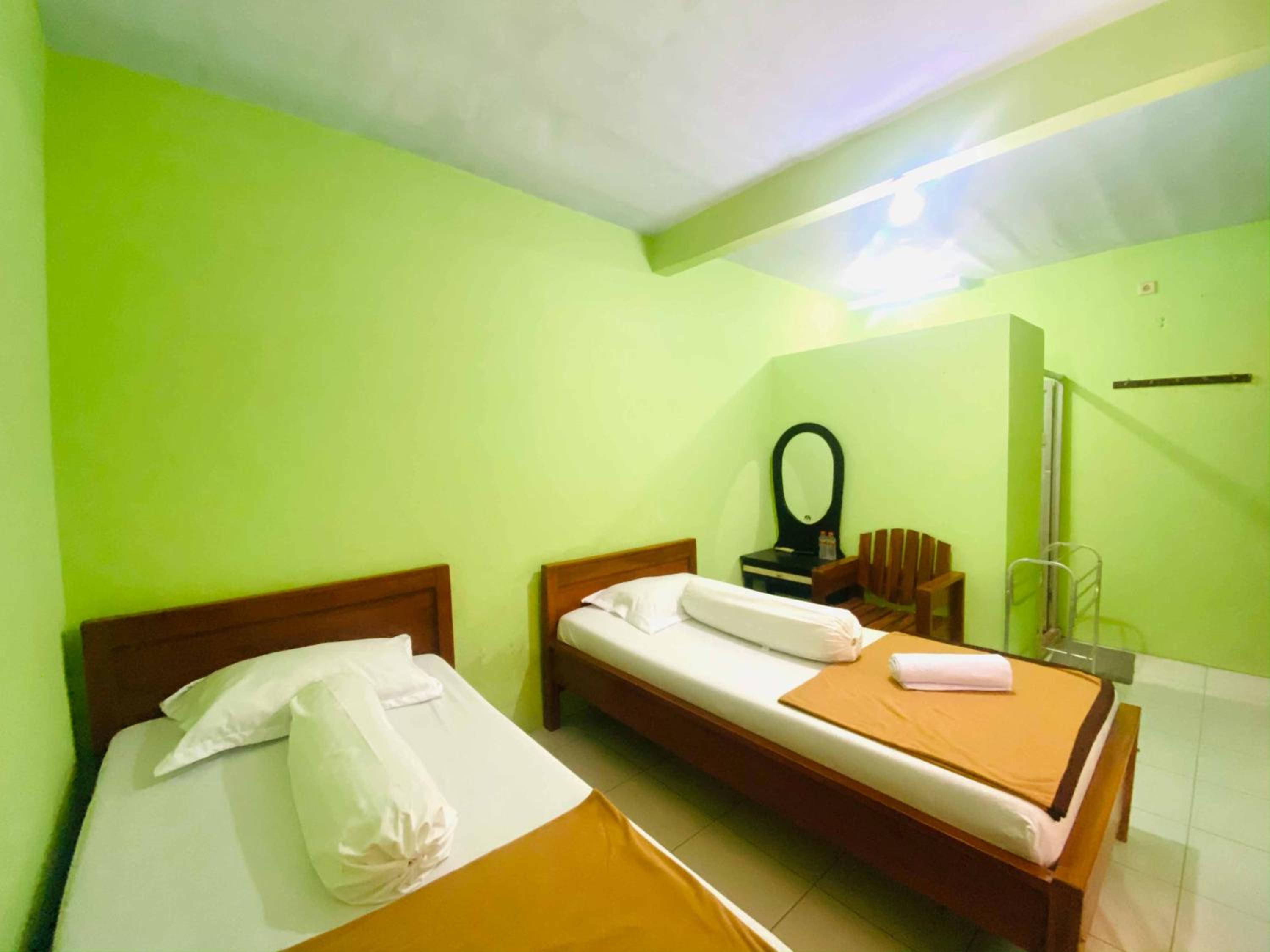Twin Room - Photo 1