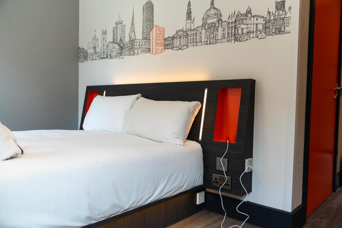 Double Room - Disability Access - Photo 1