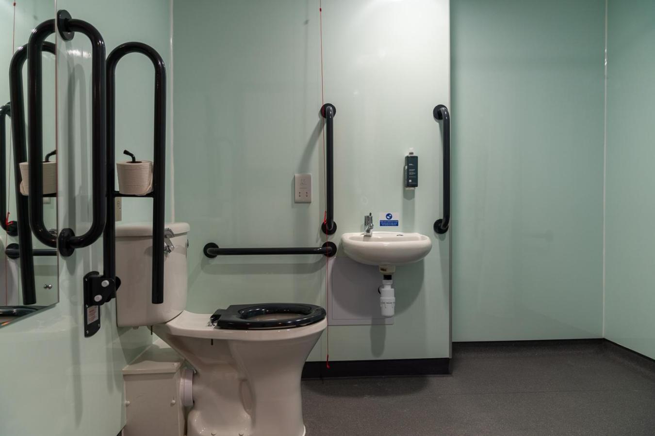 Double Room - Disability Access - Photo 4