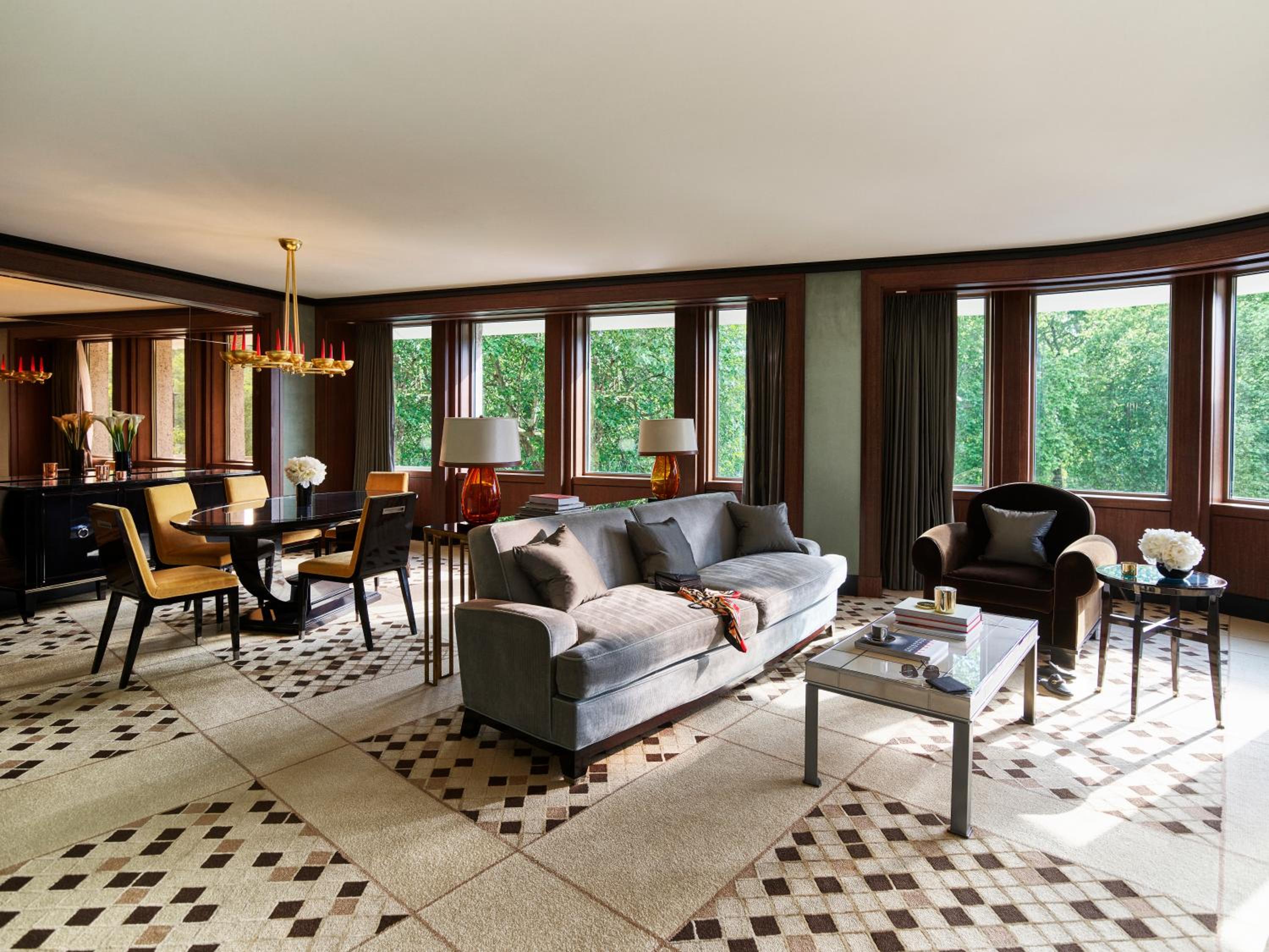 Park Lane Suite photo 2