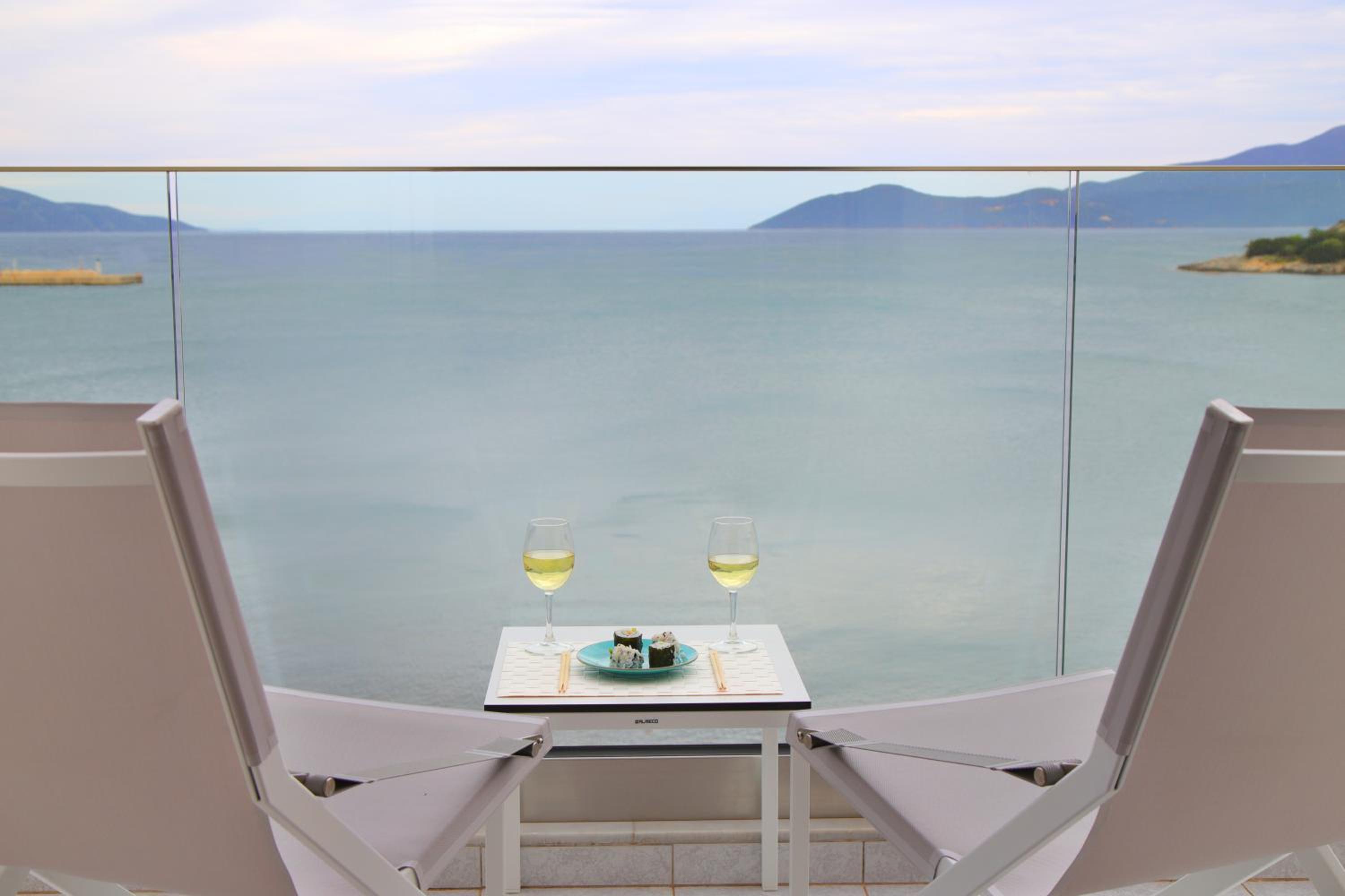 Junior Suite with Sea View photo 3