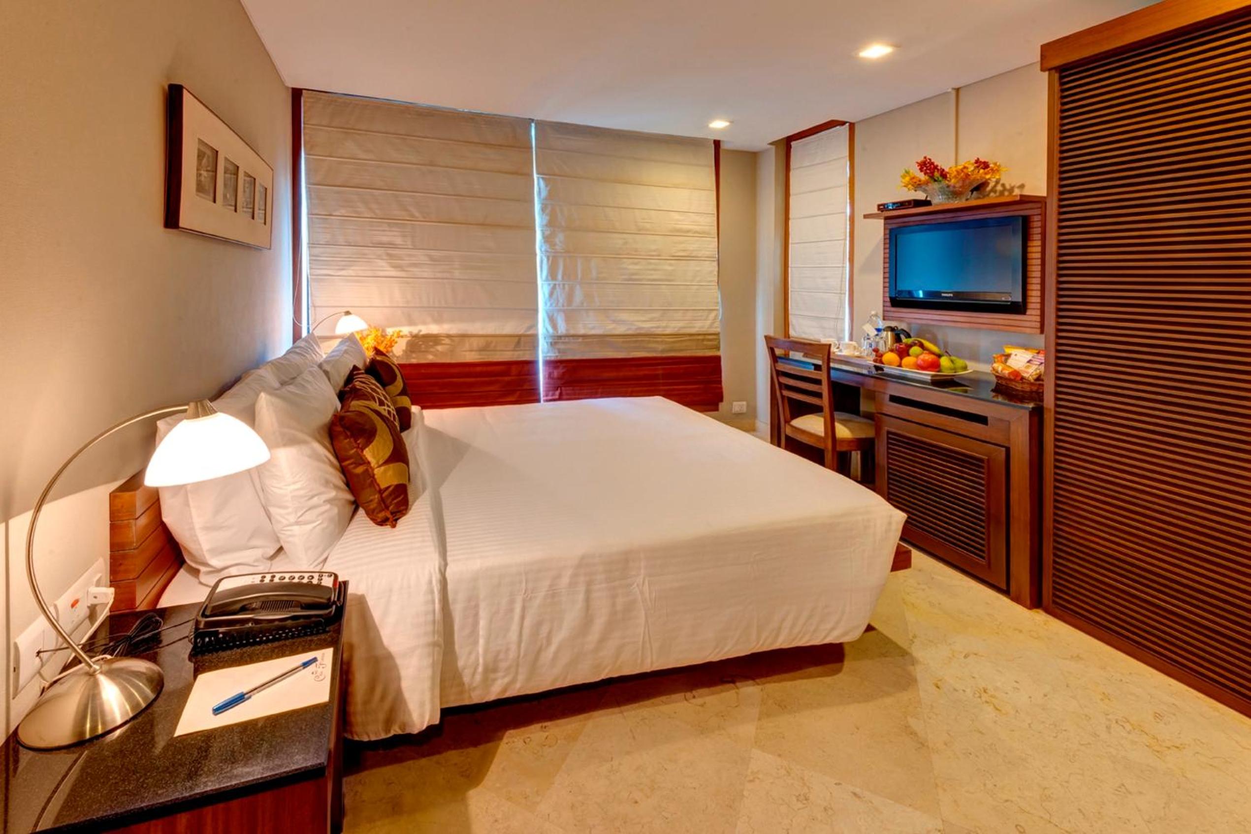 Deluxe Double or Twin Room - Photo 7
