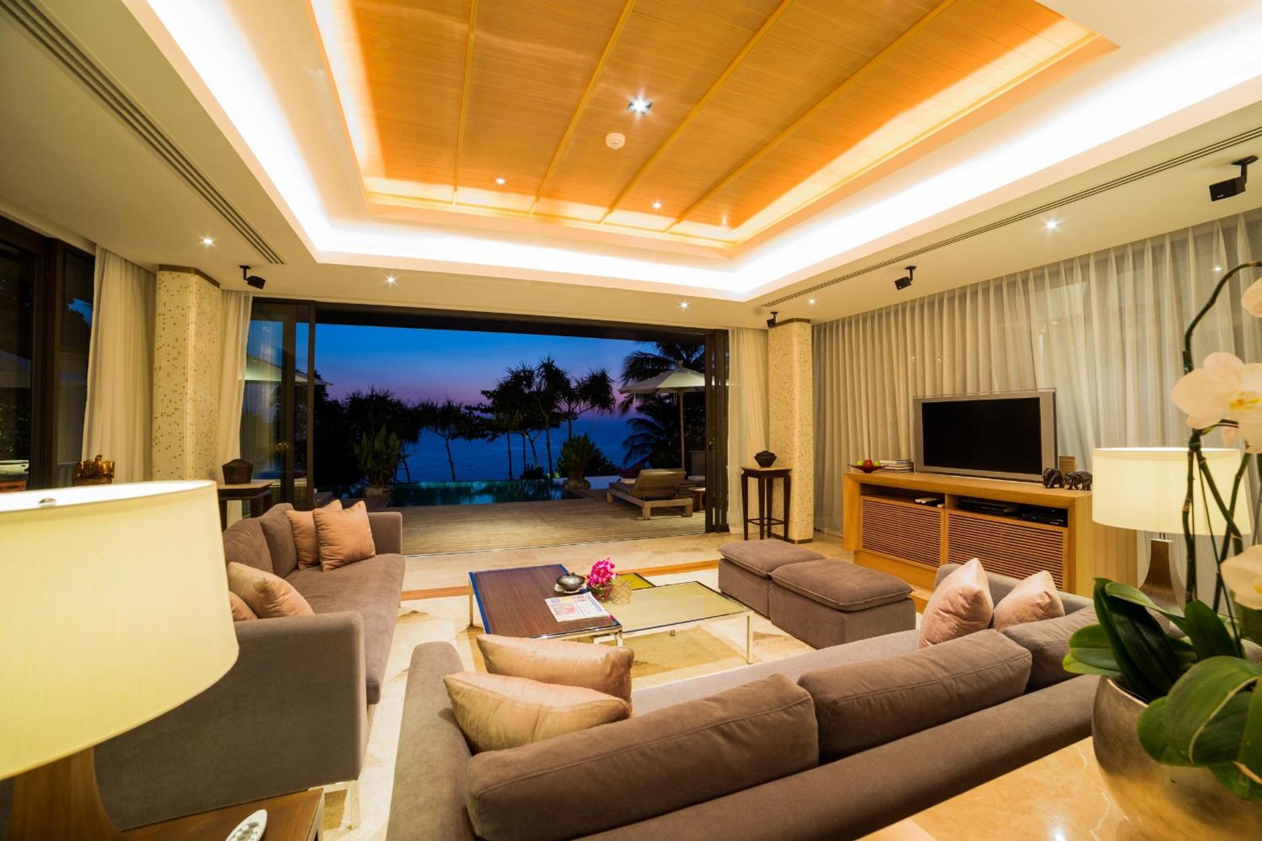 Four-Bedroom Ocean Front Residence  - Photo 10