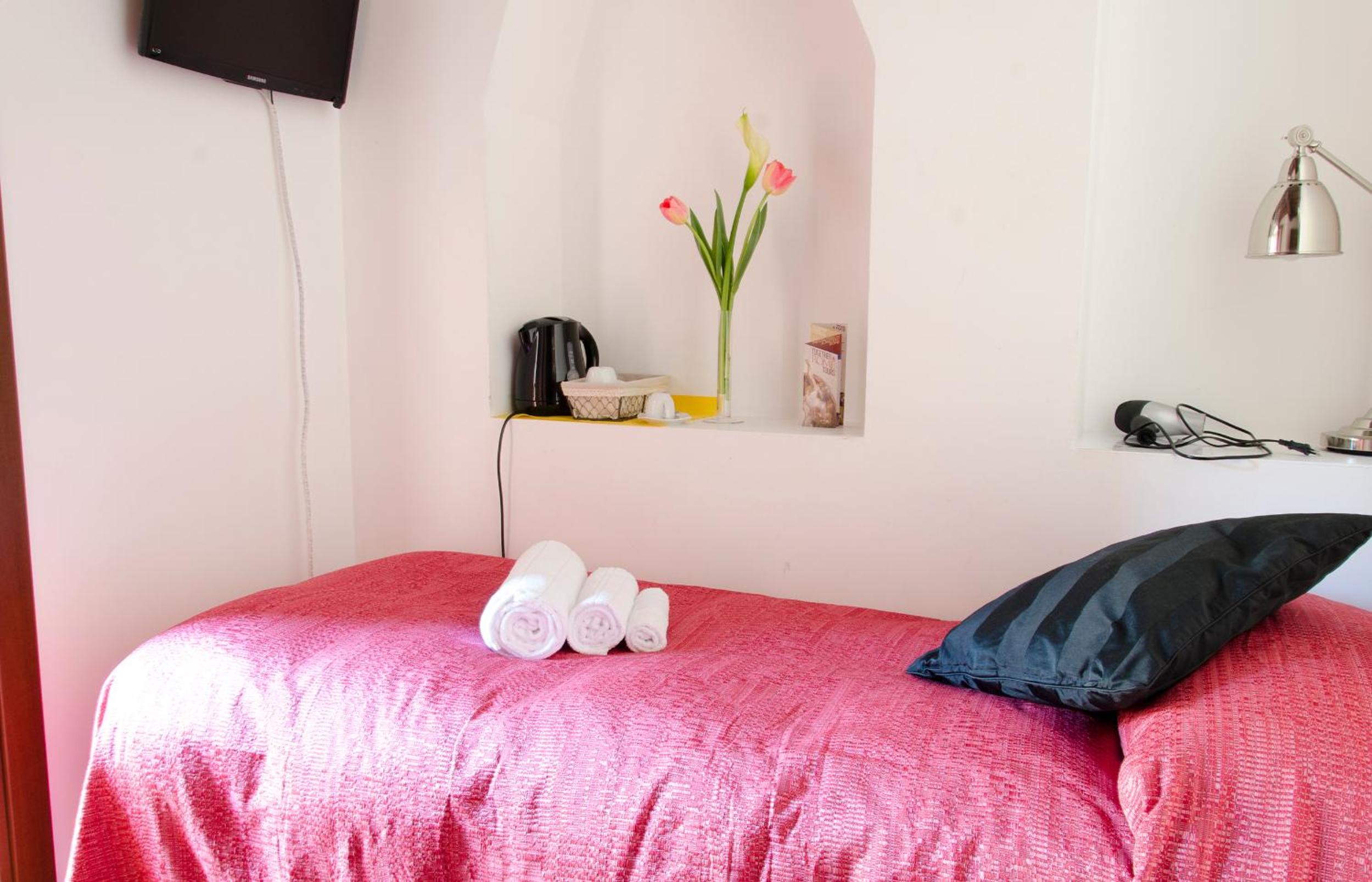 Triple Room with Balcony photo 3