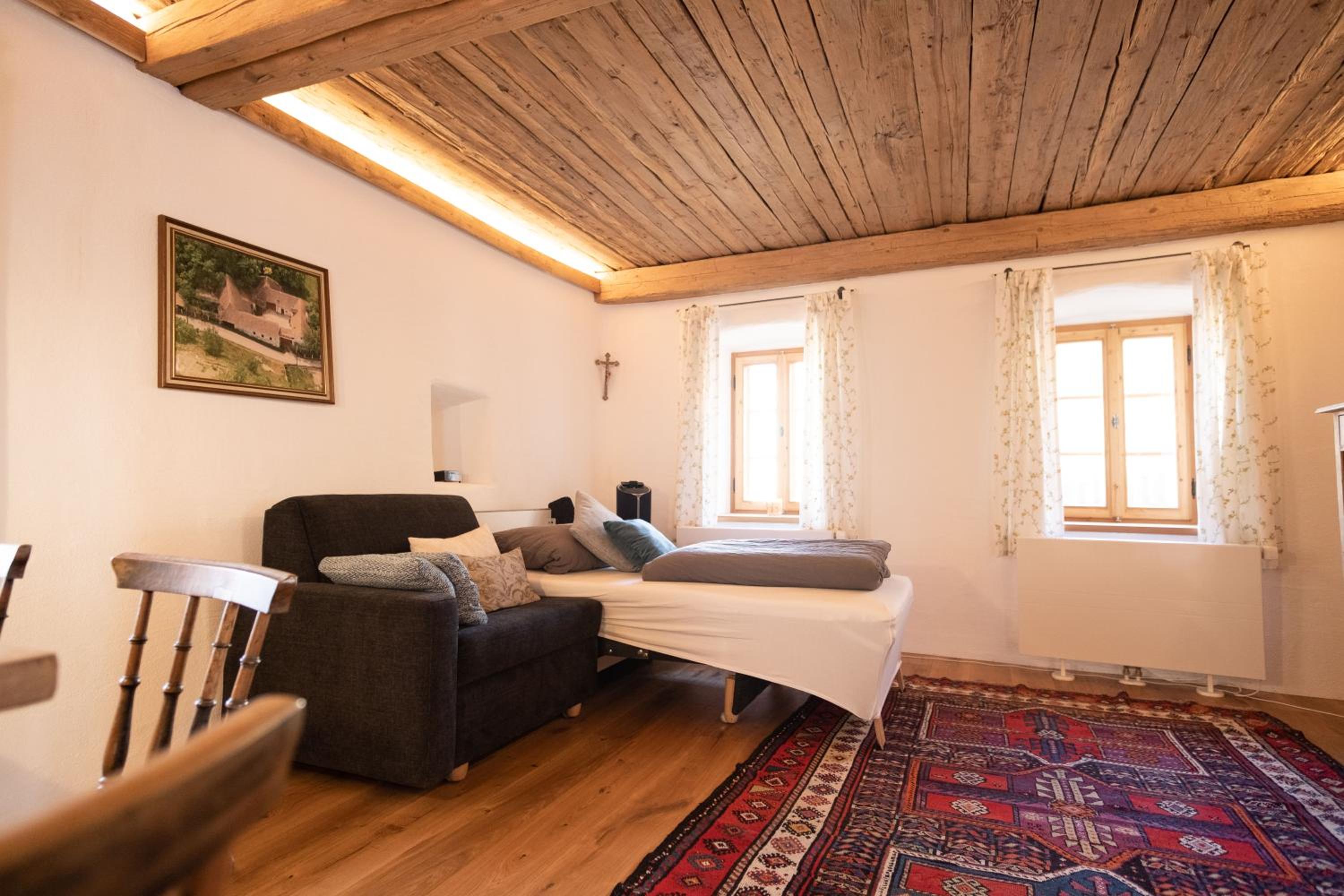 One-Bedroom Apartment - Photo 17