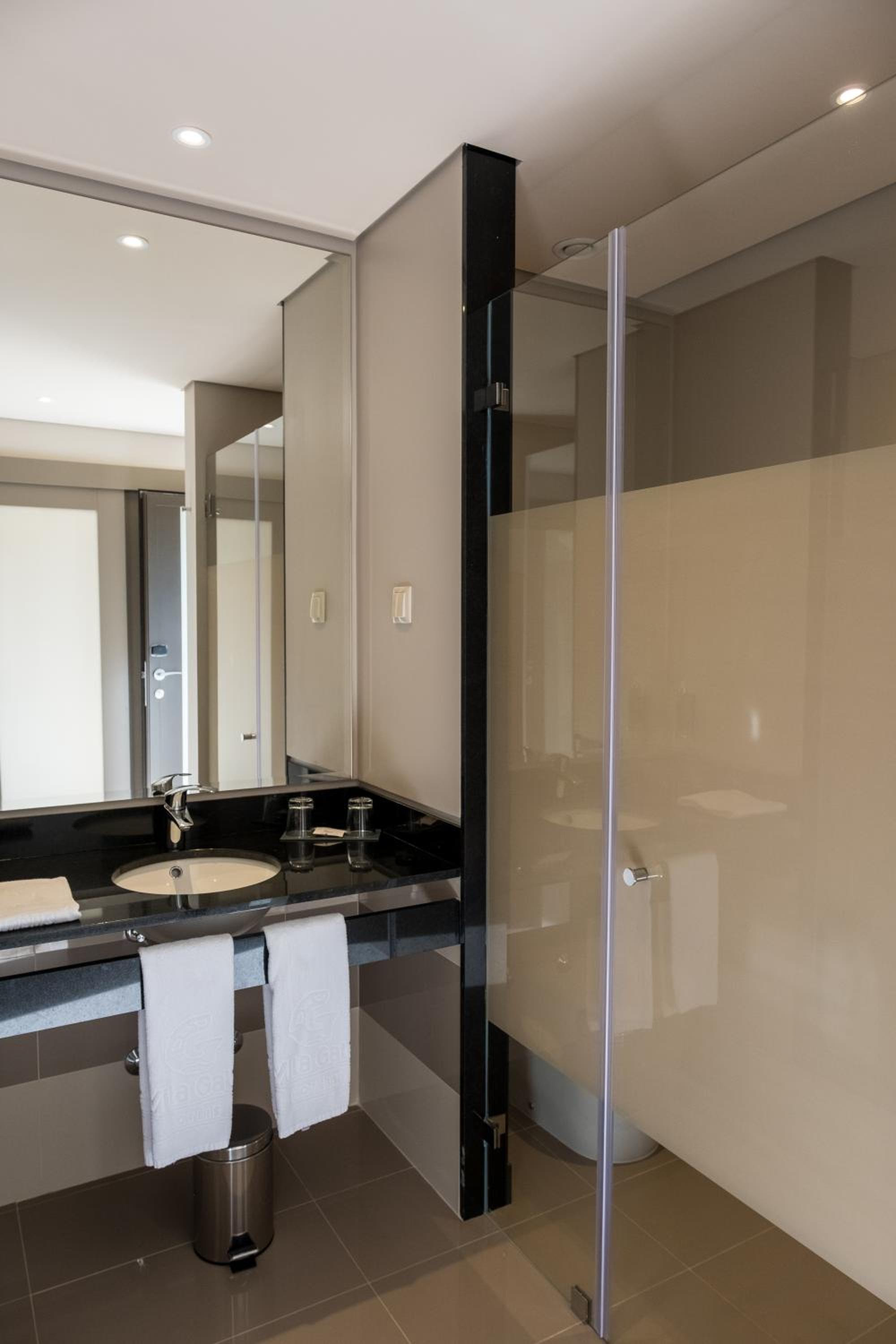 Double Room - Photo 6
