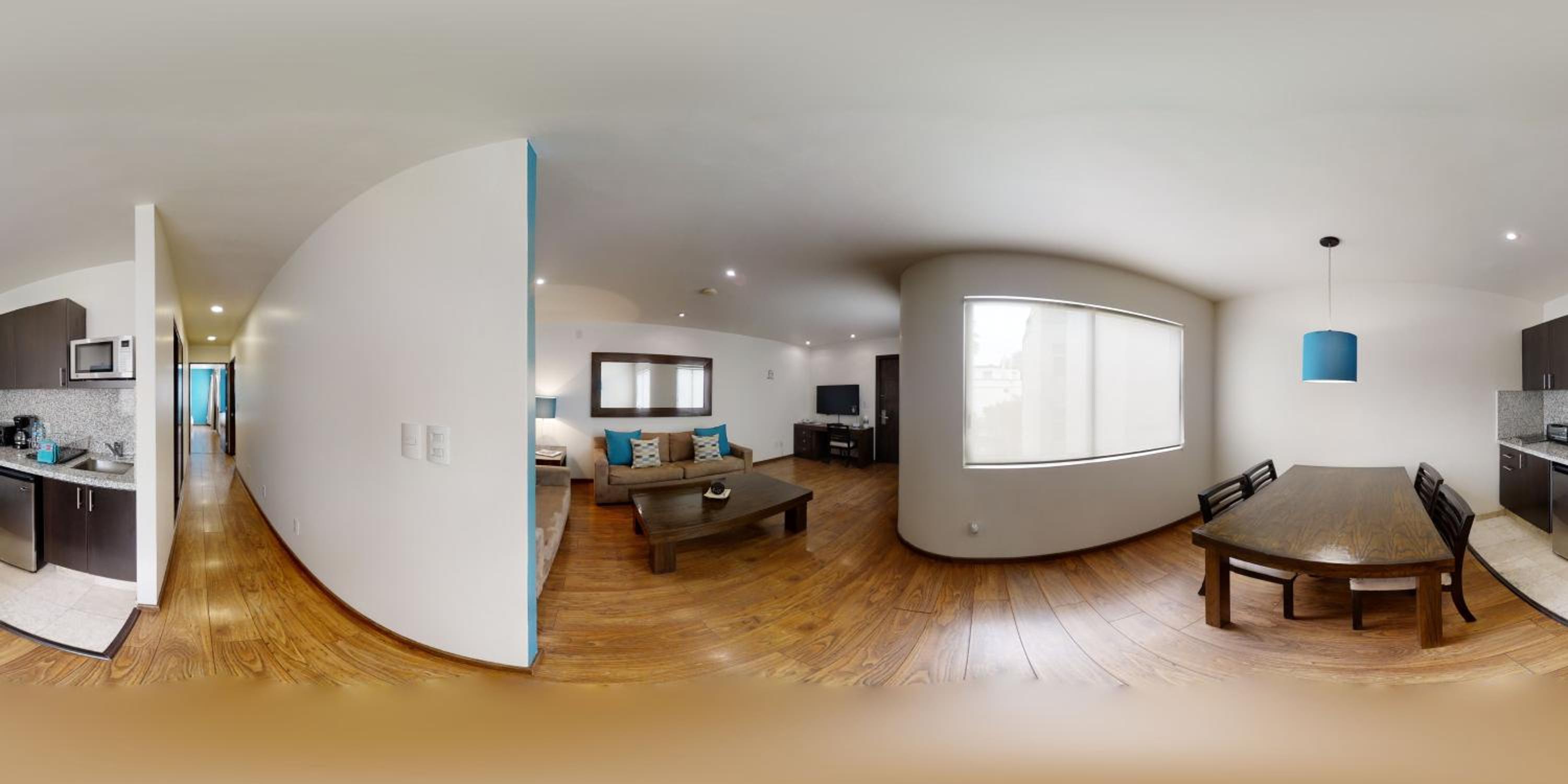 Superior Suite - Photo 35