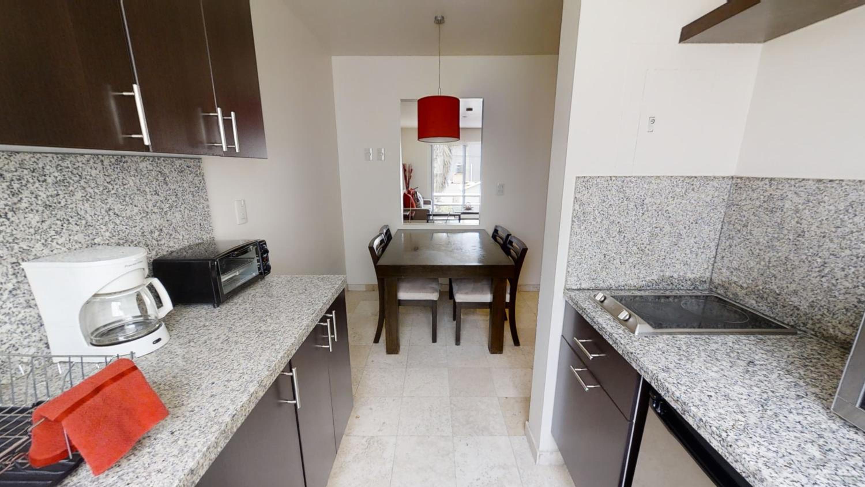 Executive Suite - Photo 2