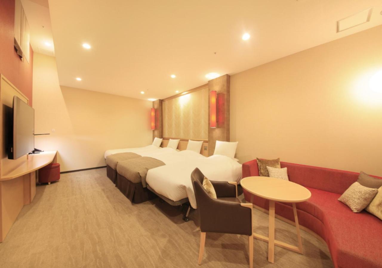 Grace Twin (4adults,4beds) with No Window - Semi Basement - Non-Smoking