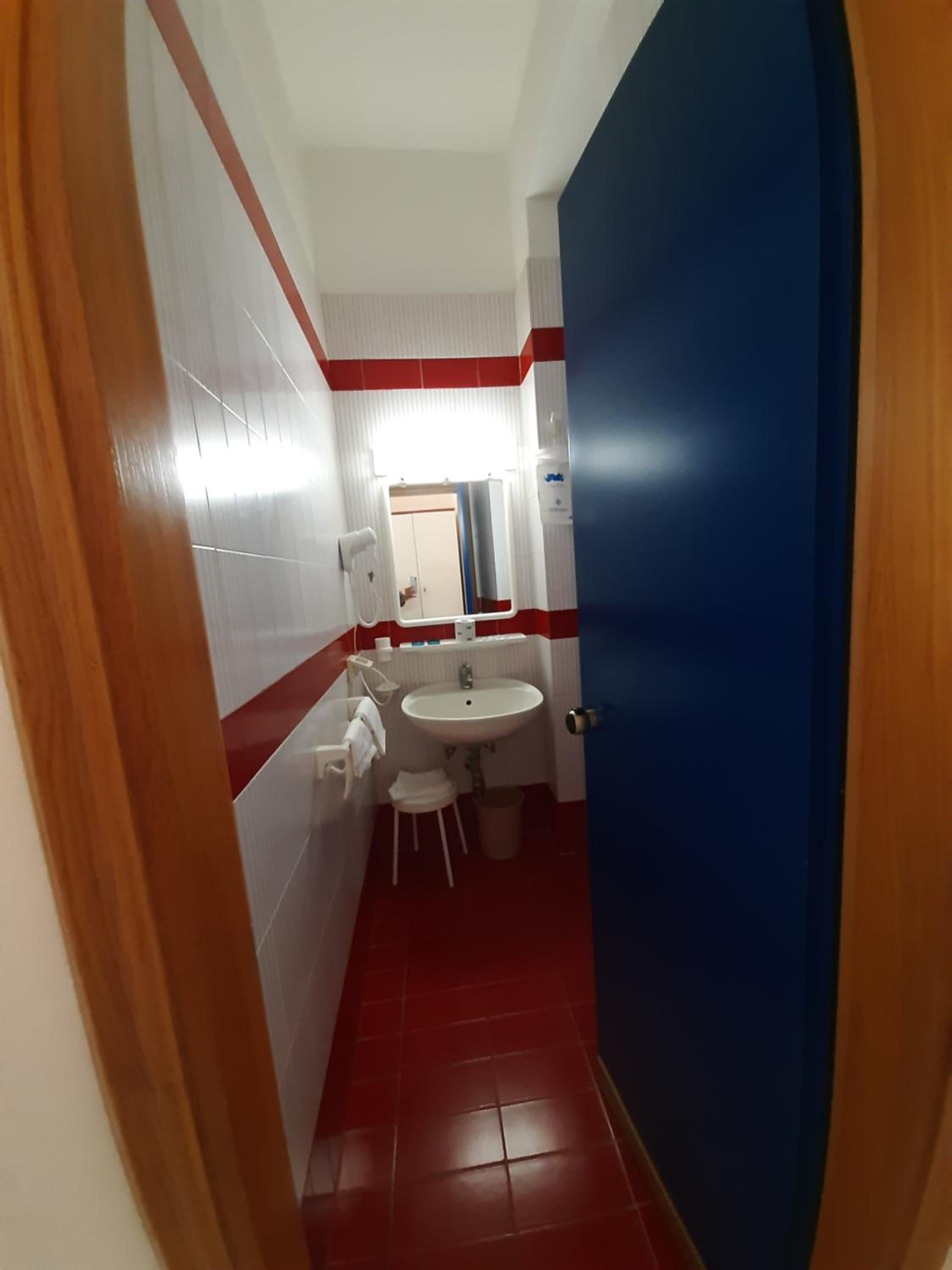 Standard Double or Twin Room photo 2