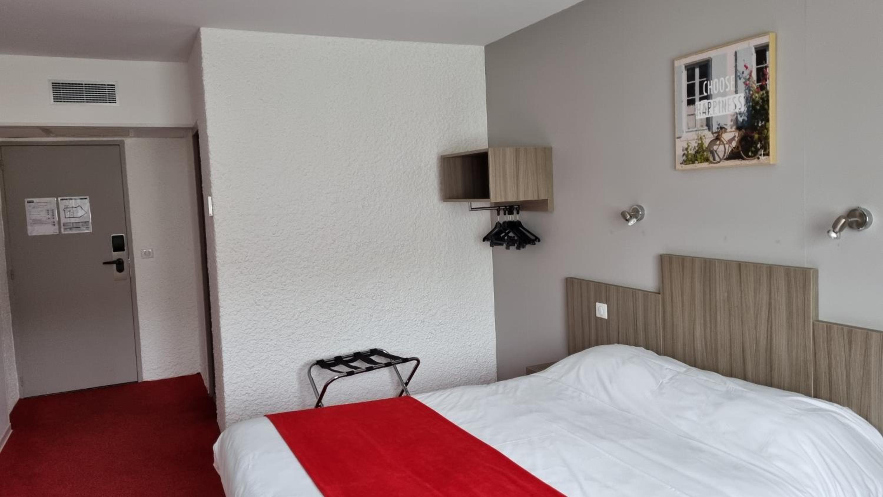 Double Room - Photo 7