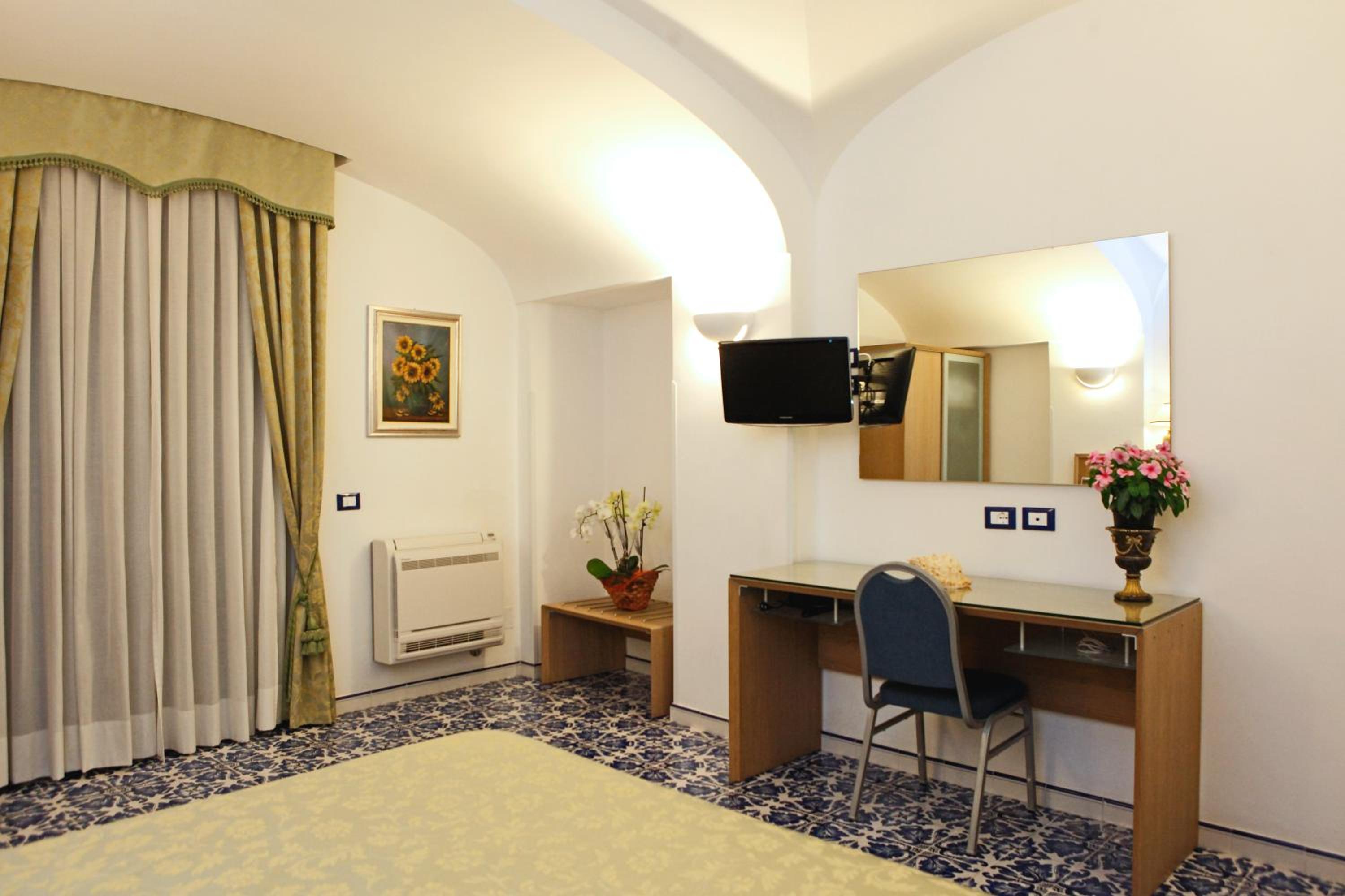 Standard Double or Twin Room with Sea View