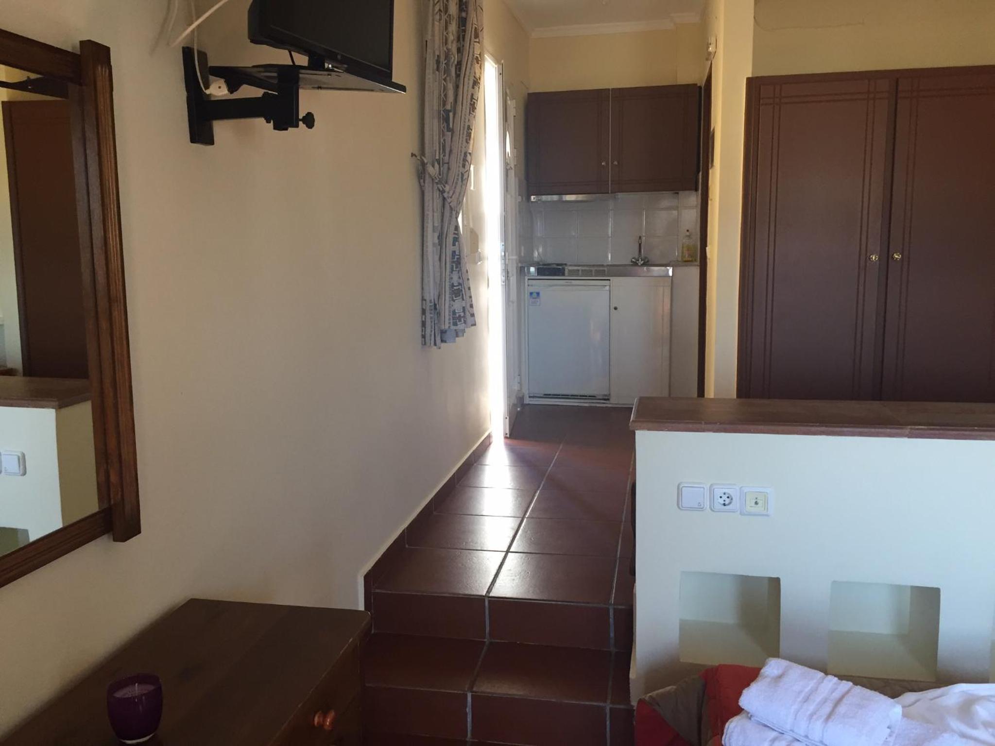 Studio with Sea View (2 Adults)