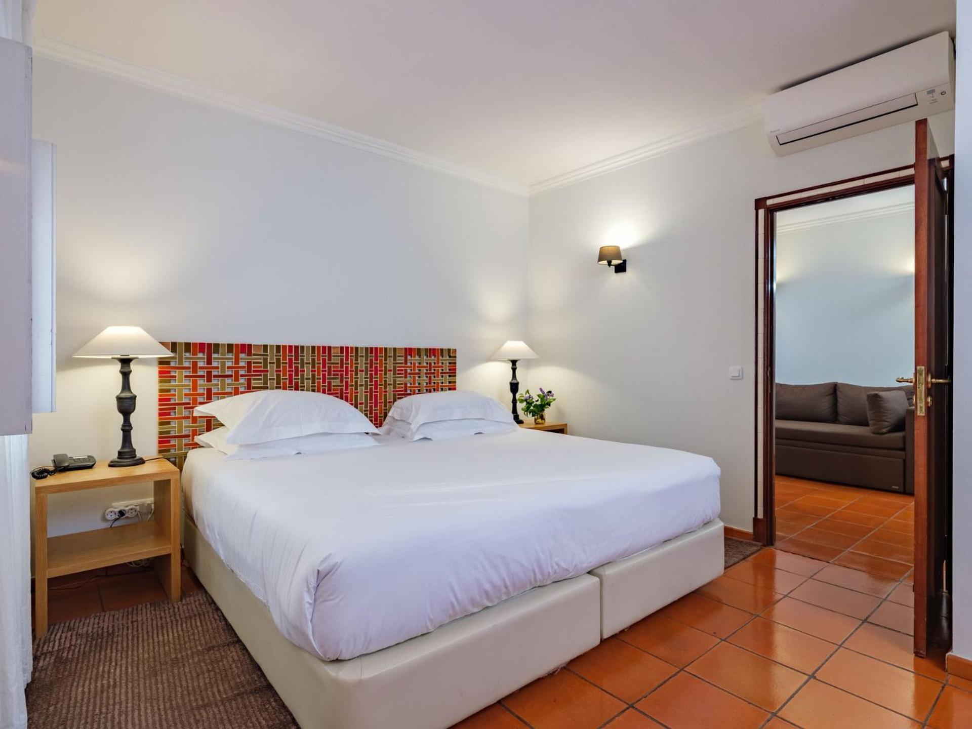 Suite - Photo 2