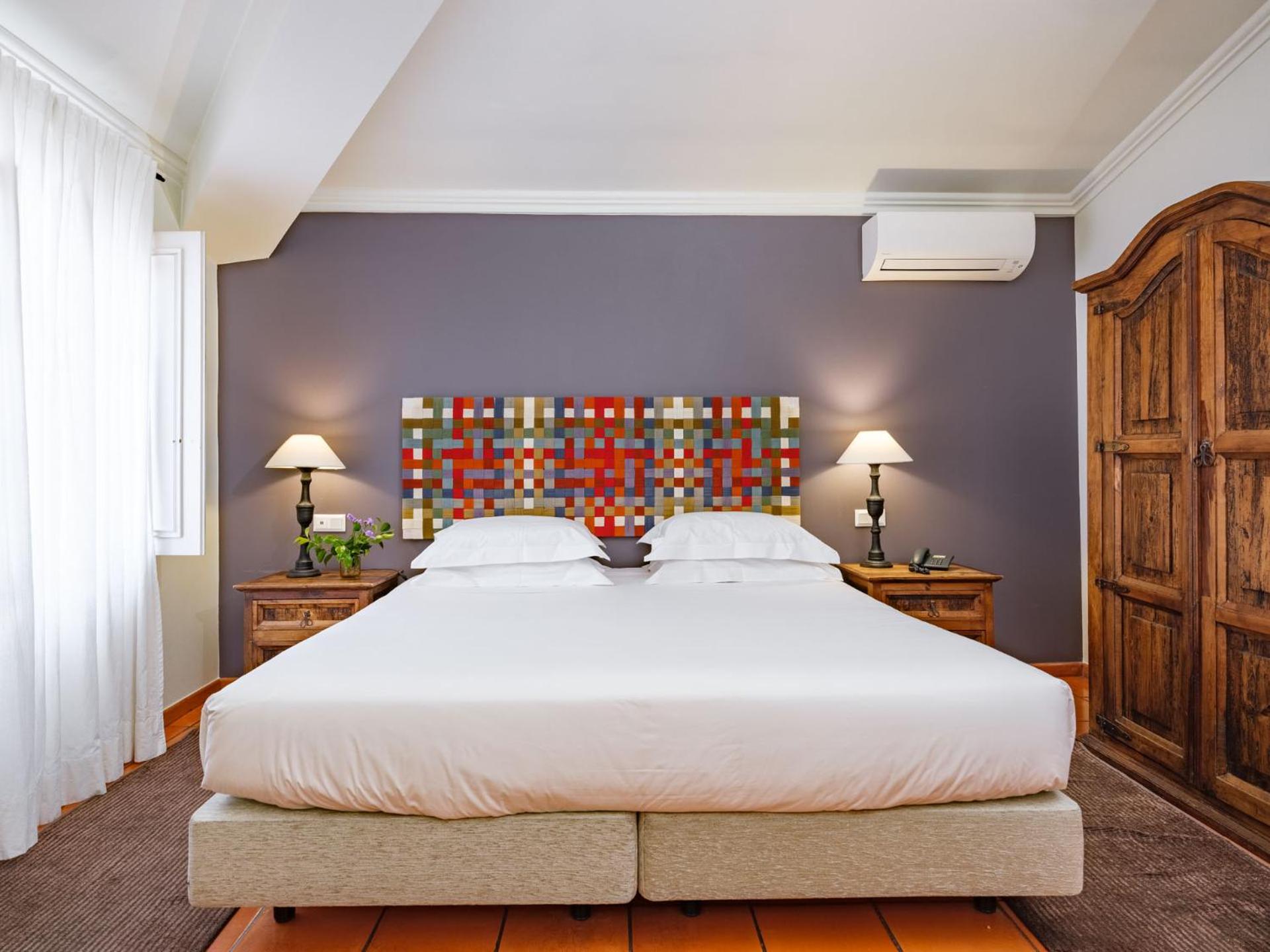 Suite - Photo 10